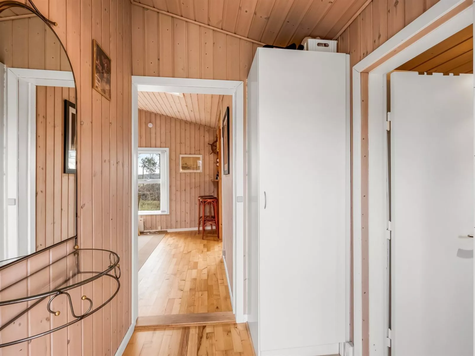 "Bosi" - 100m to the fjord-Inside