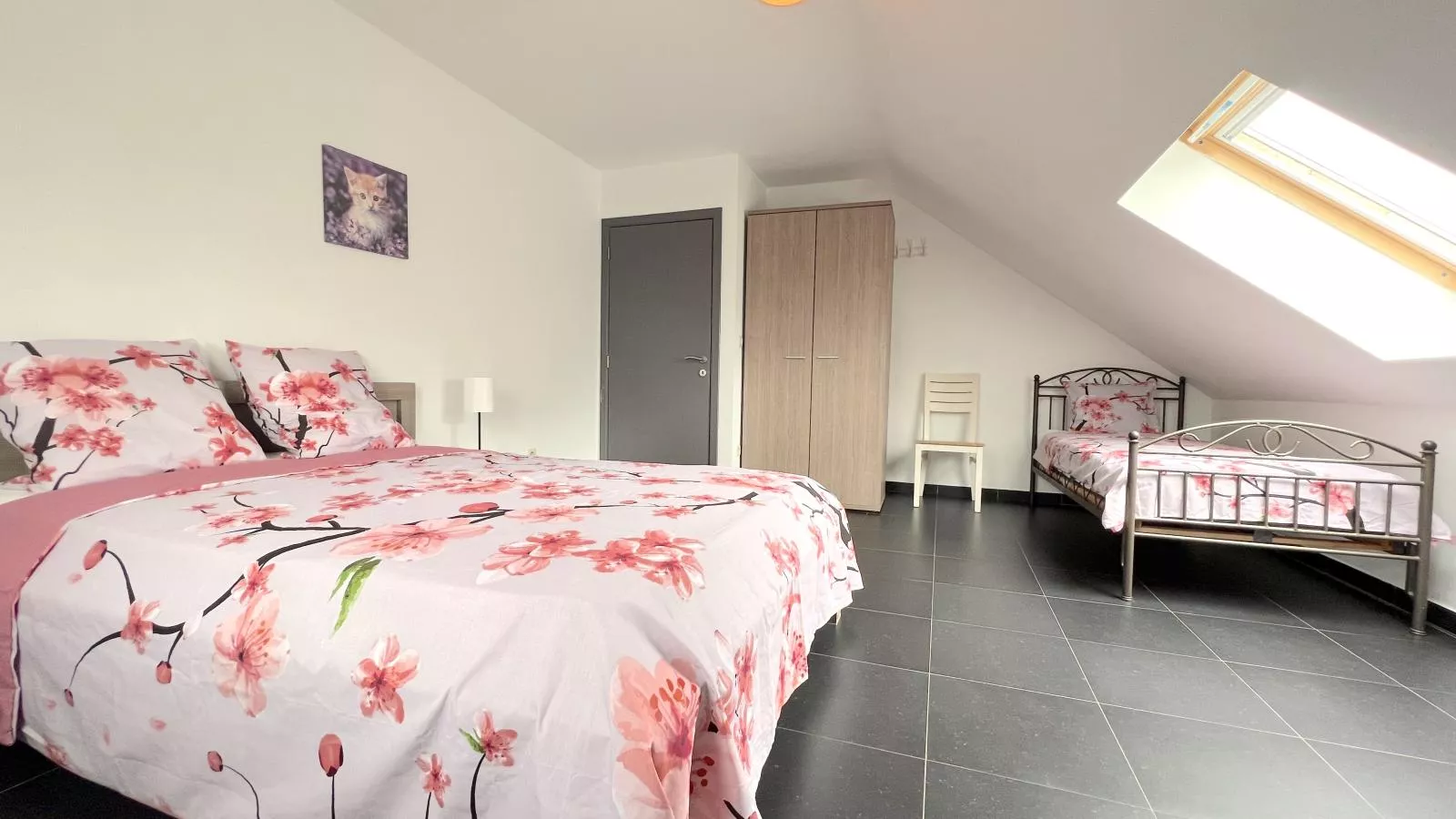 Sur les Thiers-Bedroom