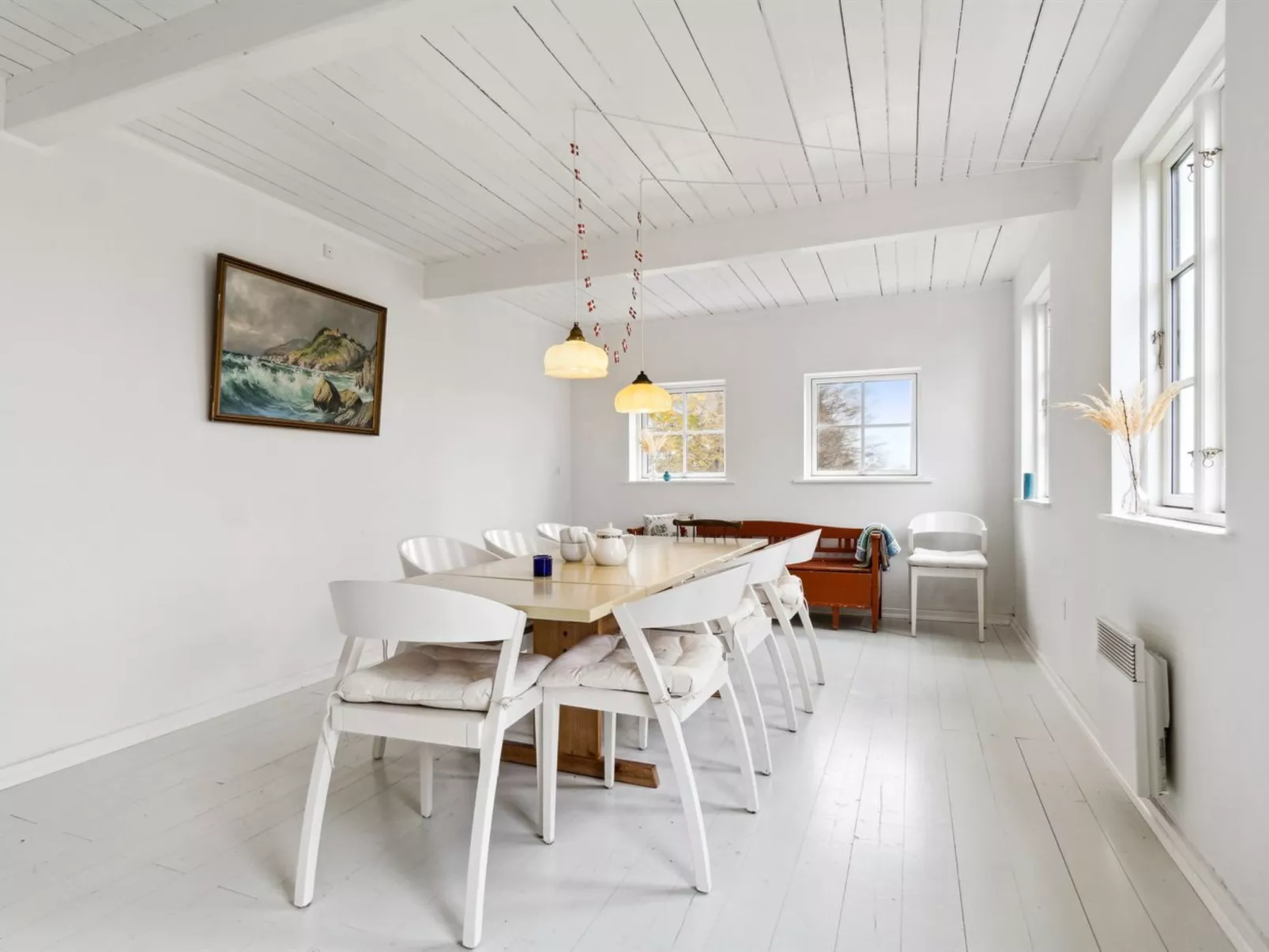 "Torbjörn" - 2.5km from the sea-Inside