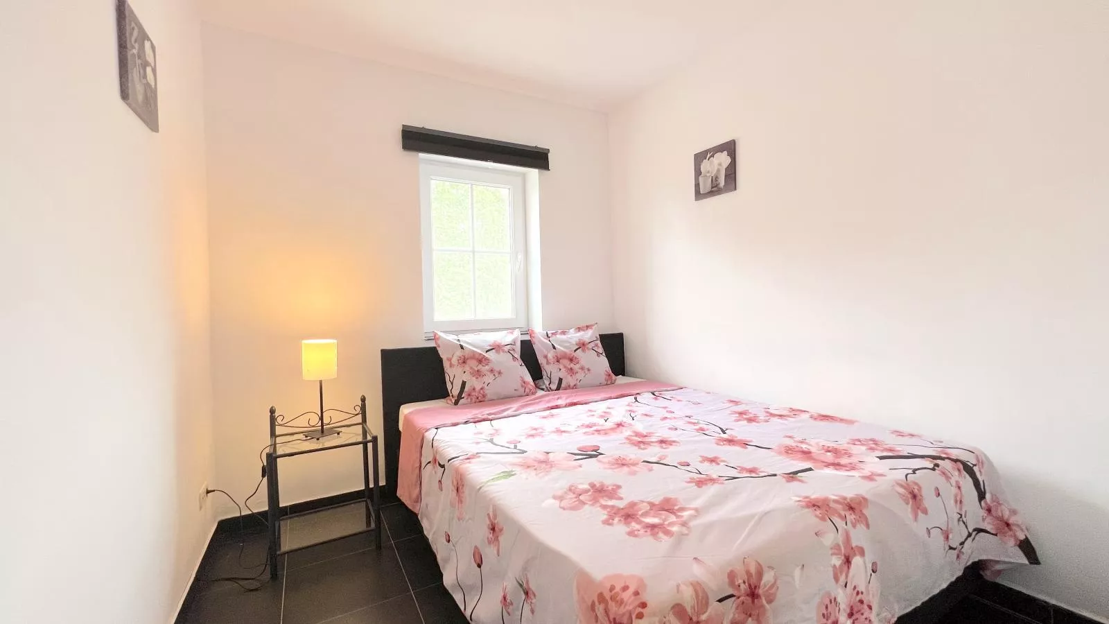 Sur les Thiers-Bedroom