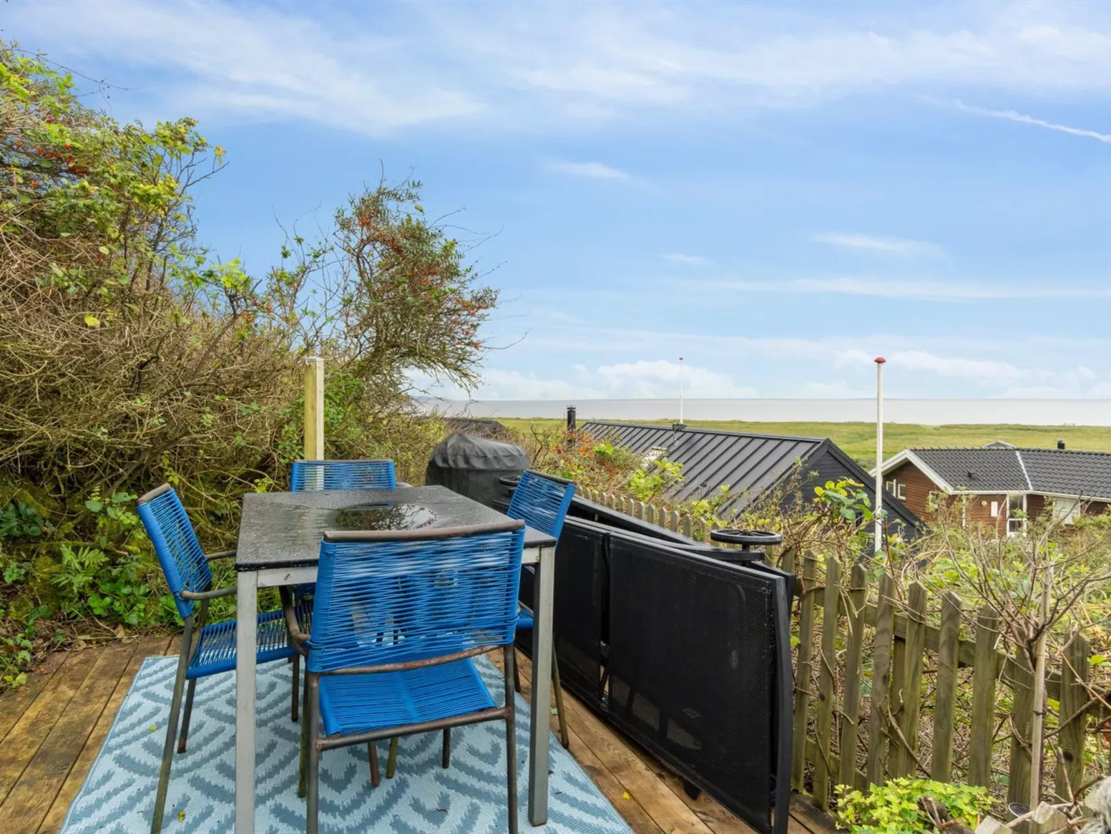 "Benni" - 75m to the fjord-Outside