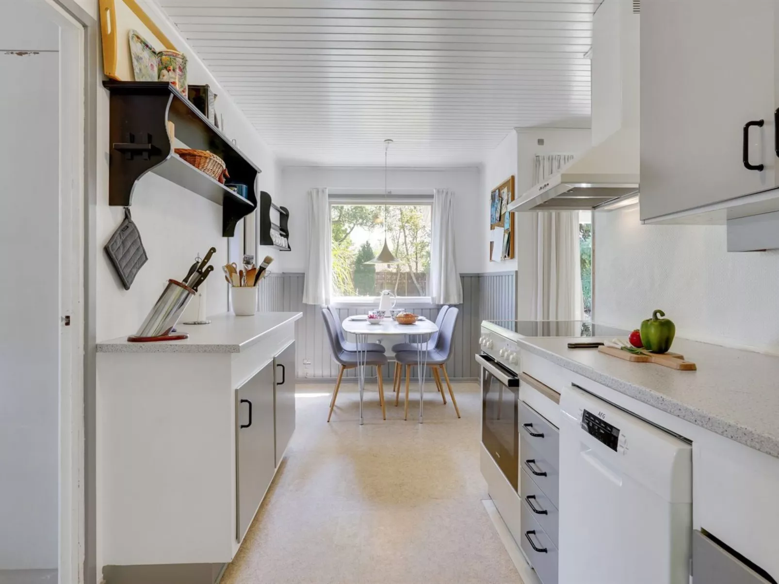 "Harri" - 700m from the sea-Inside