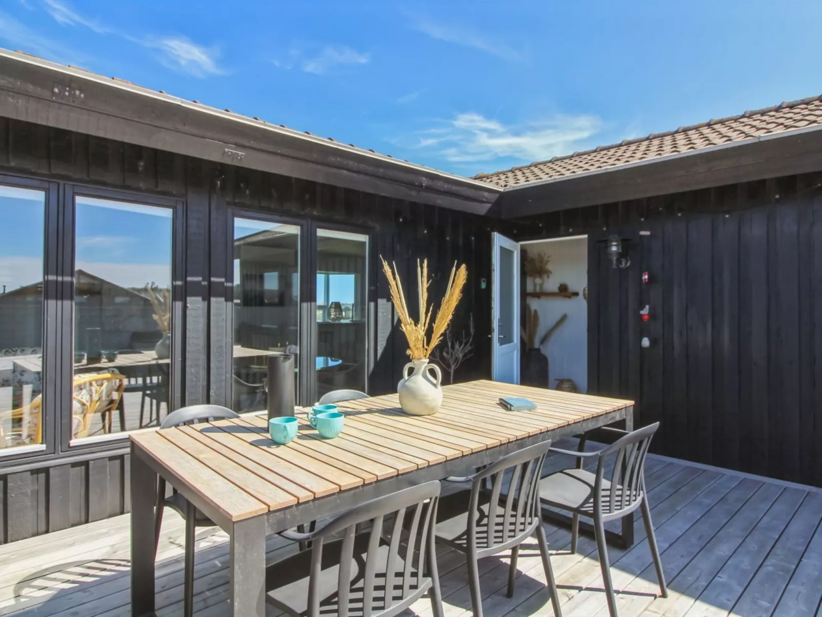 "Frederik" - 250m from the sea-Outside