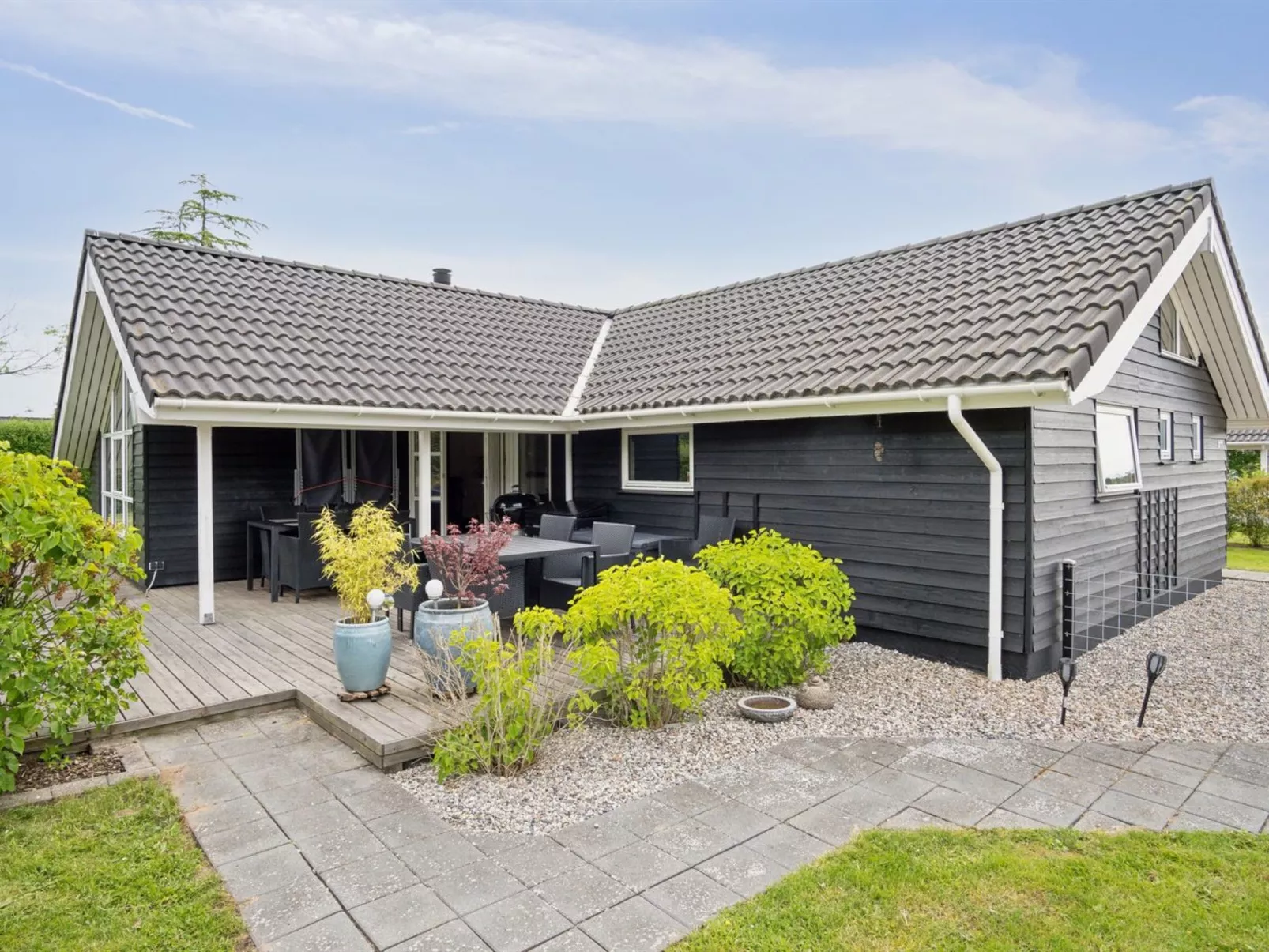 "Alpa" - 600m from the sea-Draußen