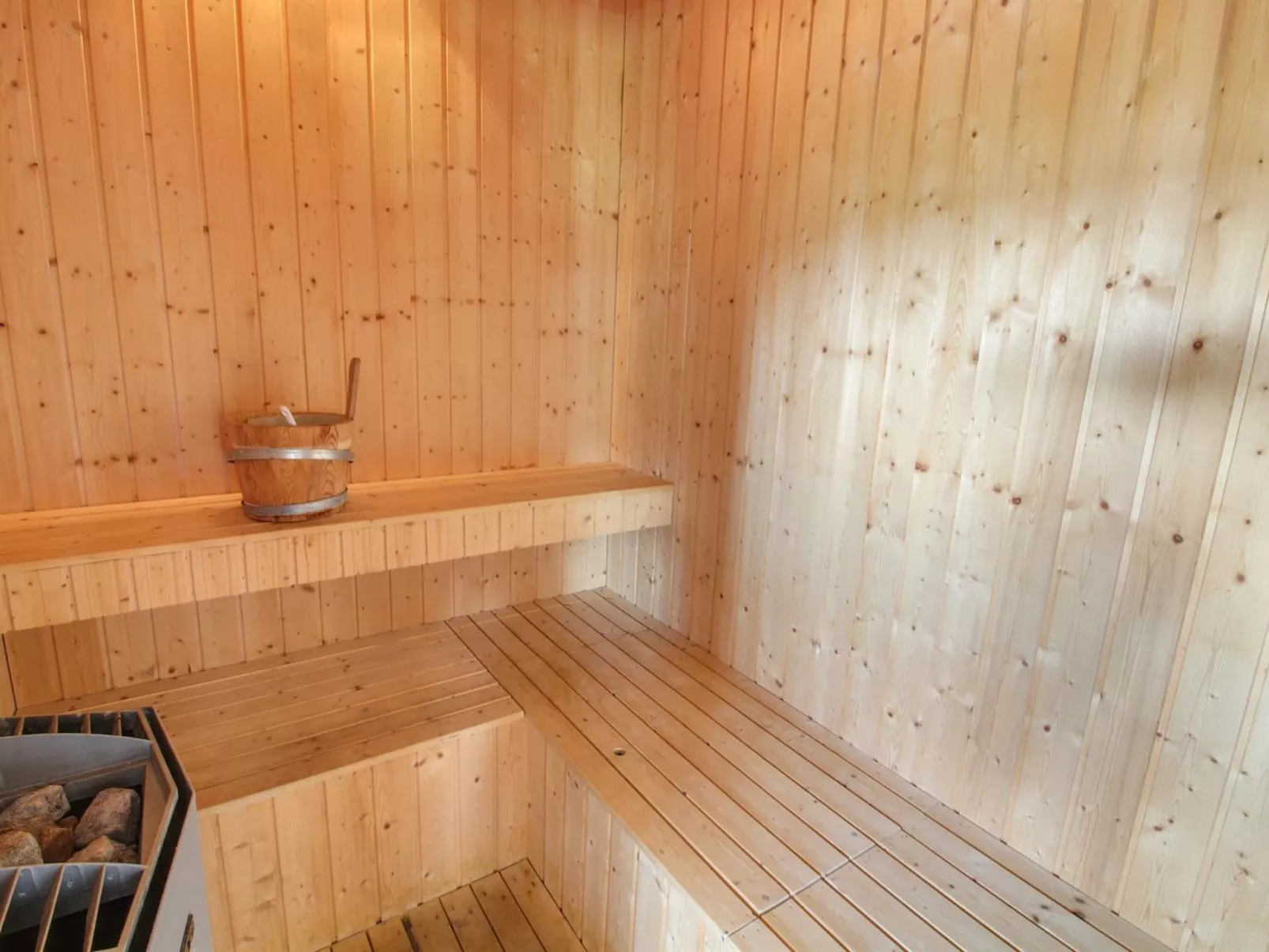 "Thrugils" - 800m from the sea-Inside