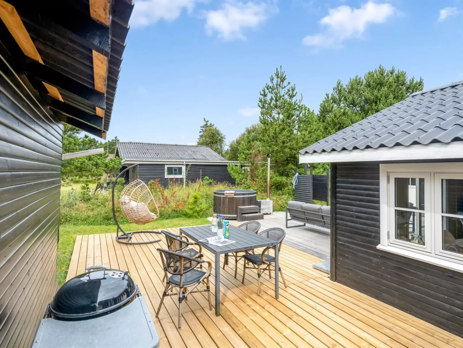 "Ljuba" - 700m from the sea-Outside