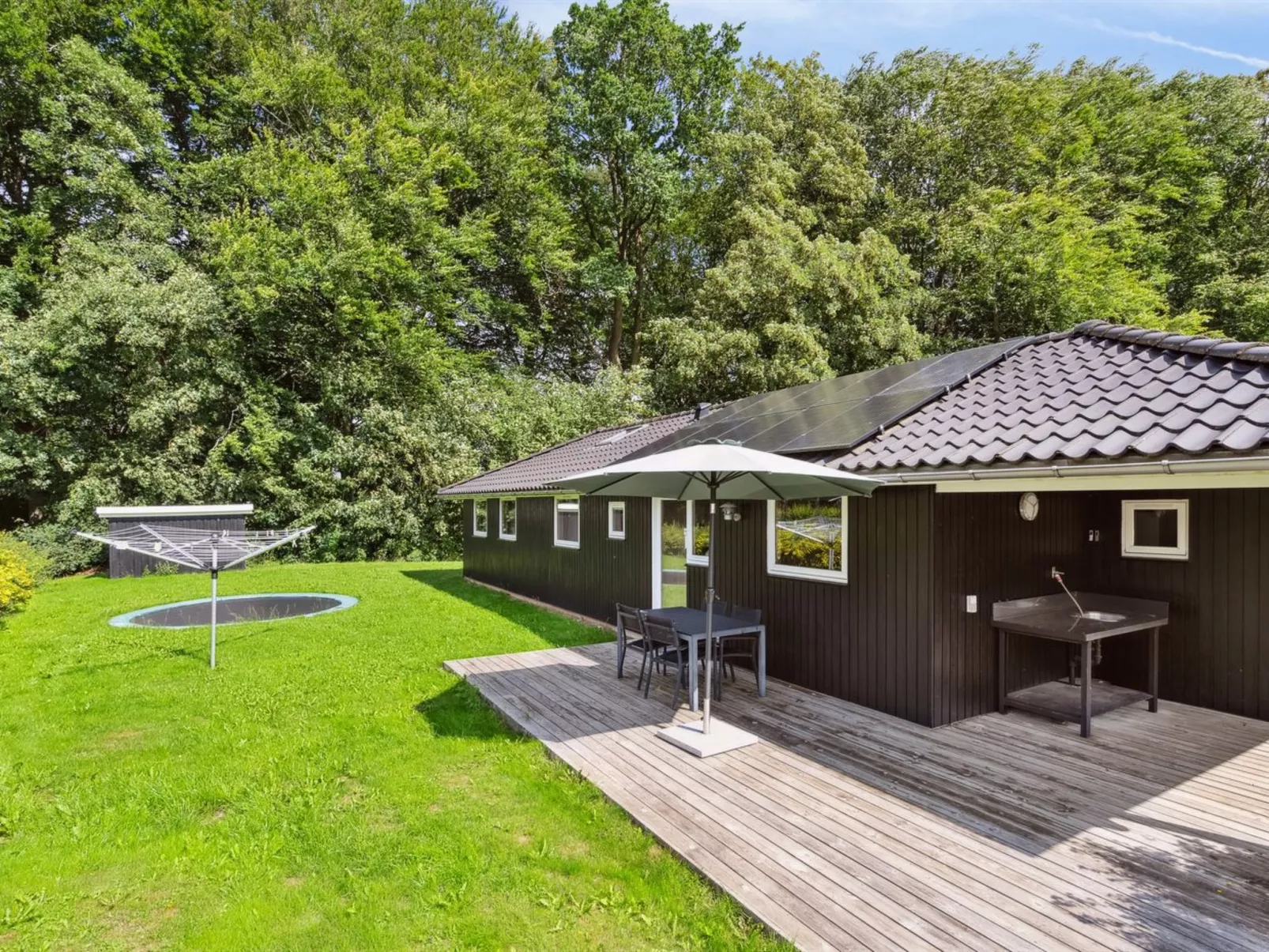 "Edin" - 150m from the sea-Outside