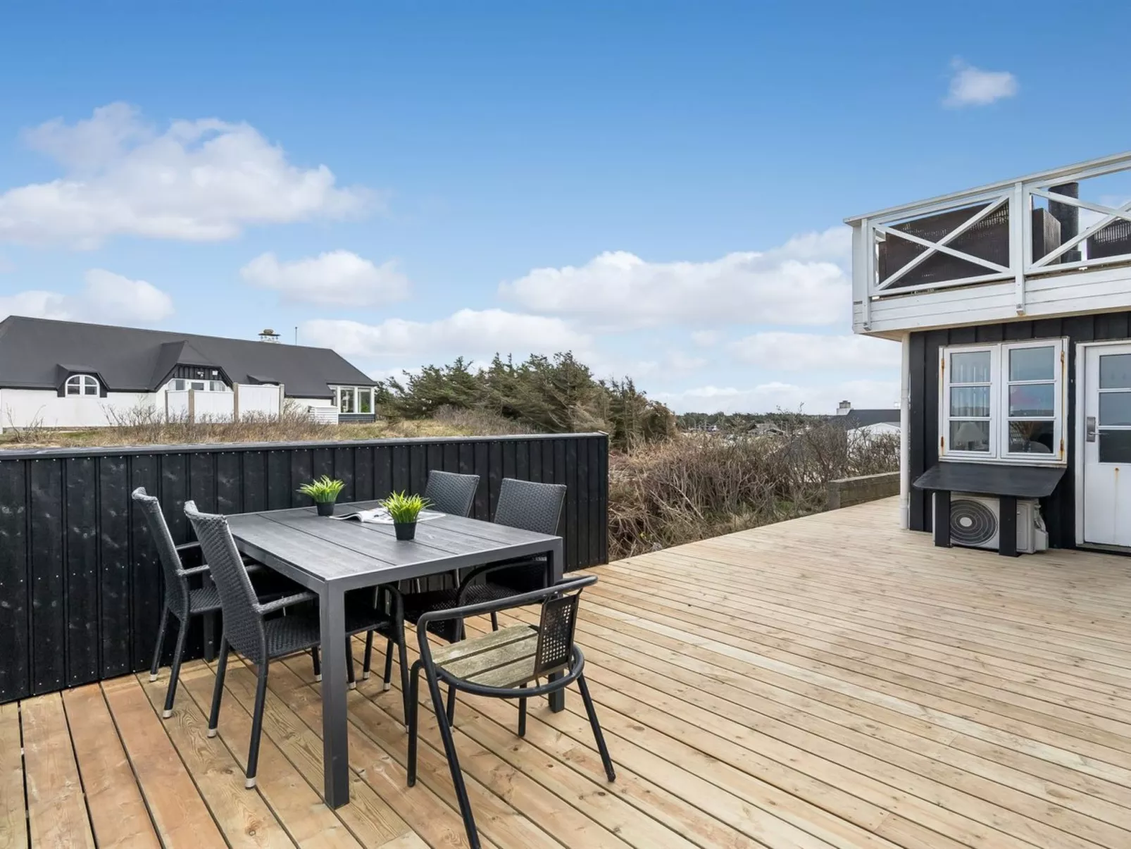 "Venla" -  from the sea-Draußen