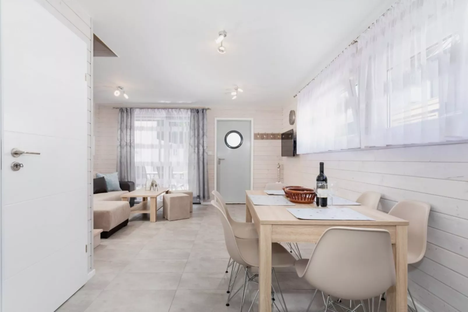 Domki letniskowe niedziela-niedziela Pobierowo-Esszimmer