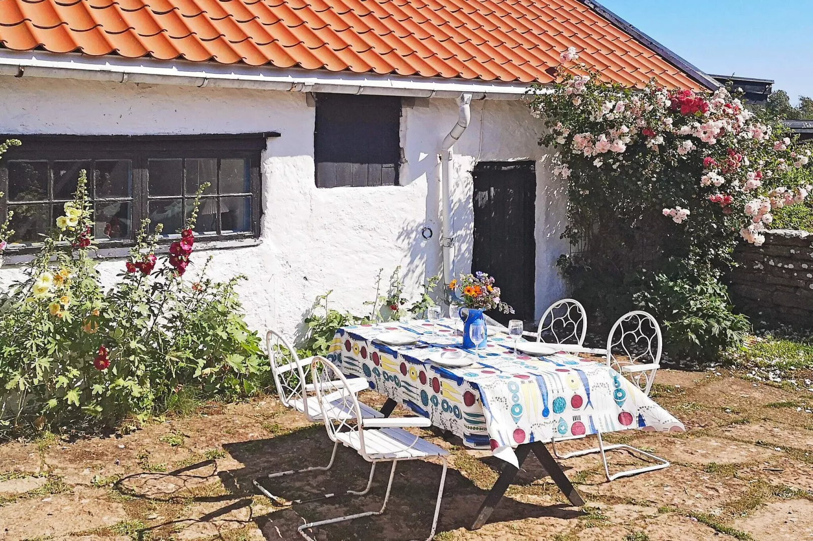 2 person holiday home in MÖRBYLÅNGA-By Traum