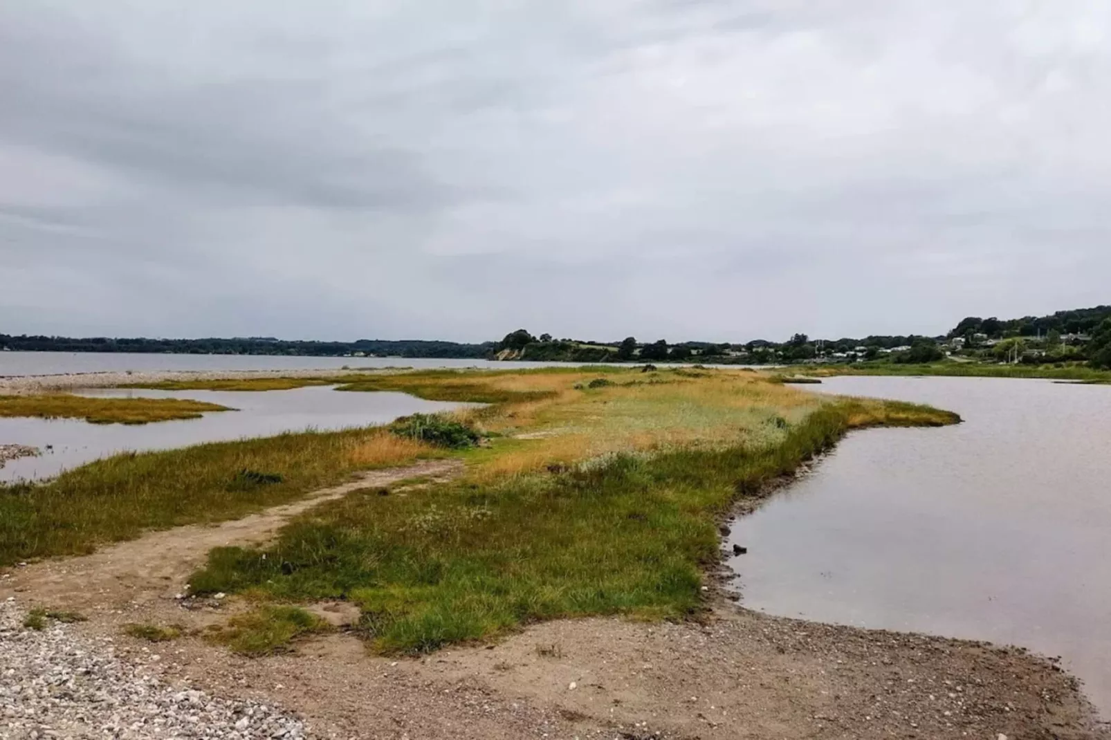 4 etoiles maison de vacances a Rønde-By Traum-Vue sur l'eau