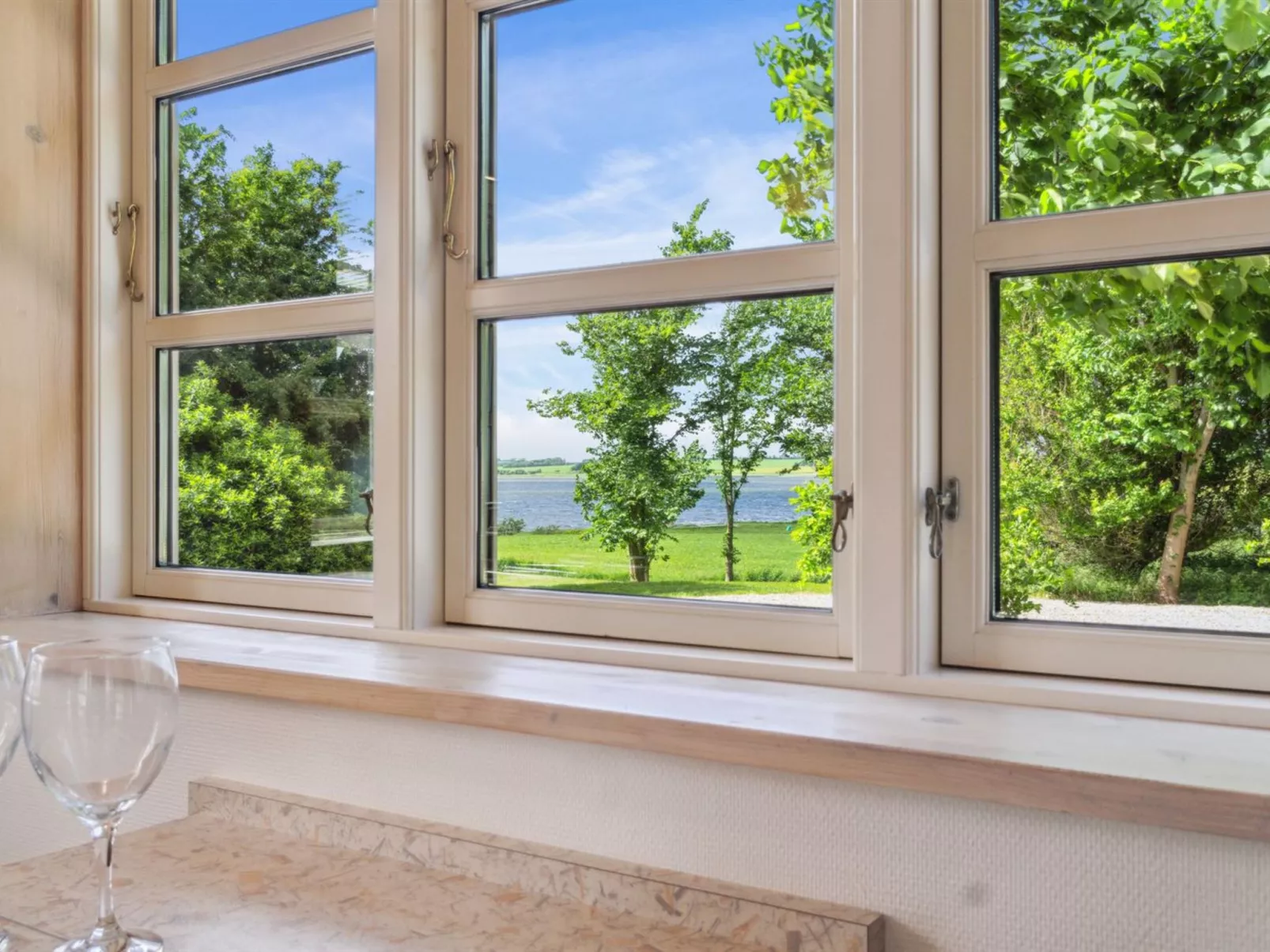 "Månviva" - 150m to the fjord-Dedans