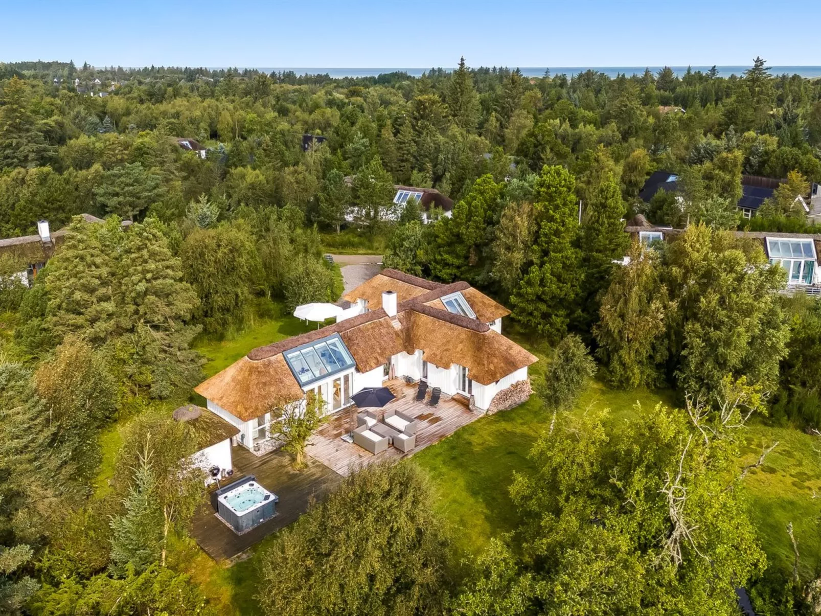 "Verner" - 900m from the sea-Dehors