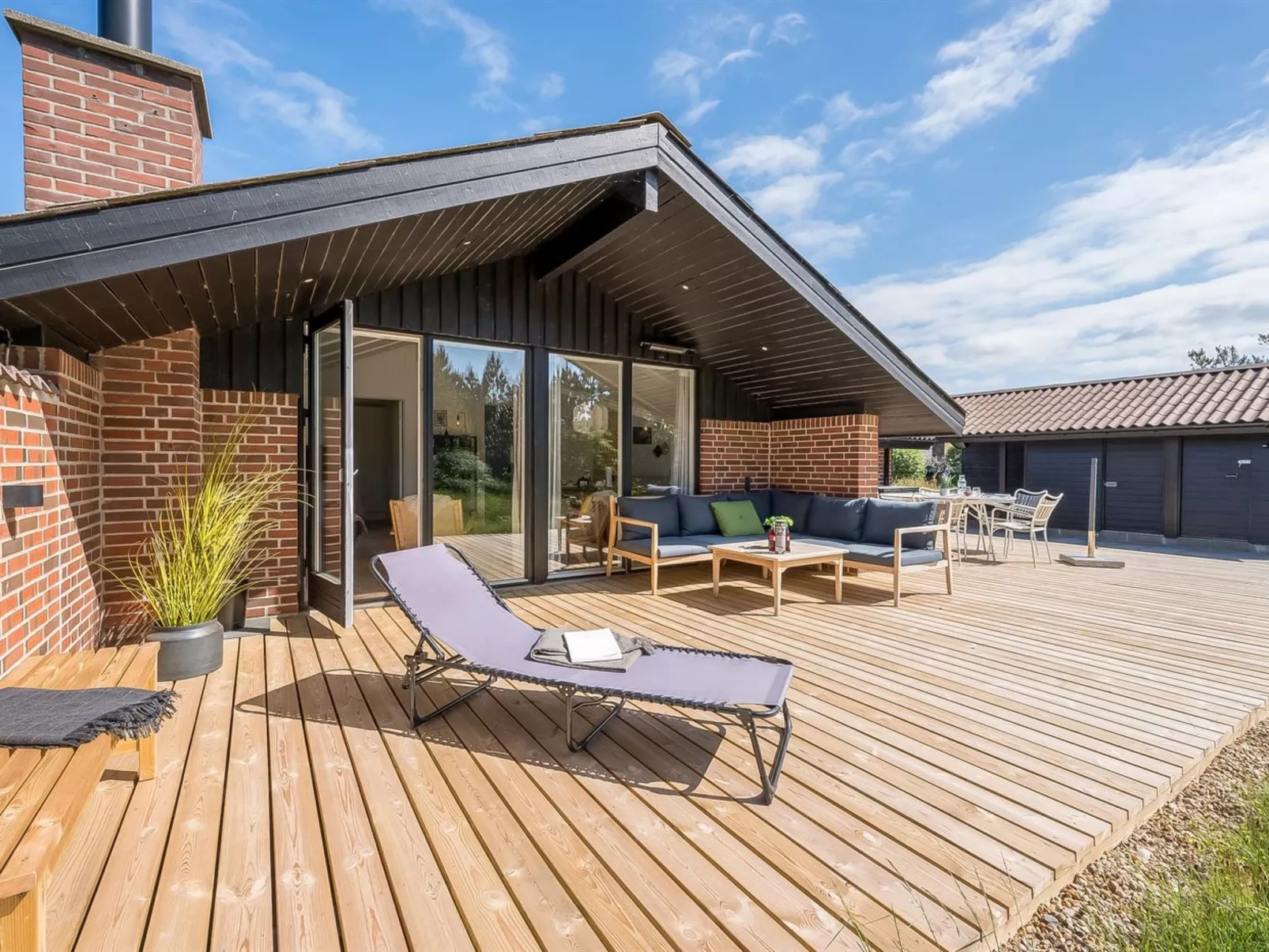 "Tilda" - 900m from the sea-Dehors