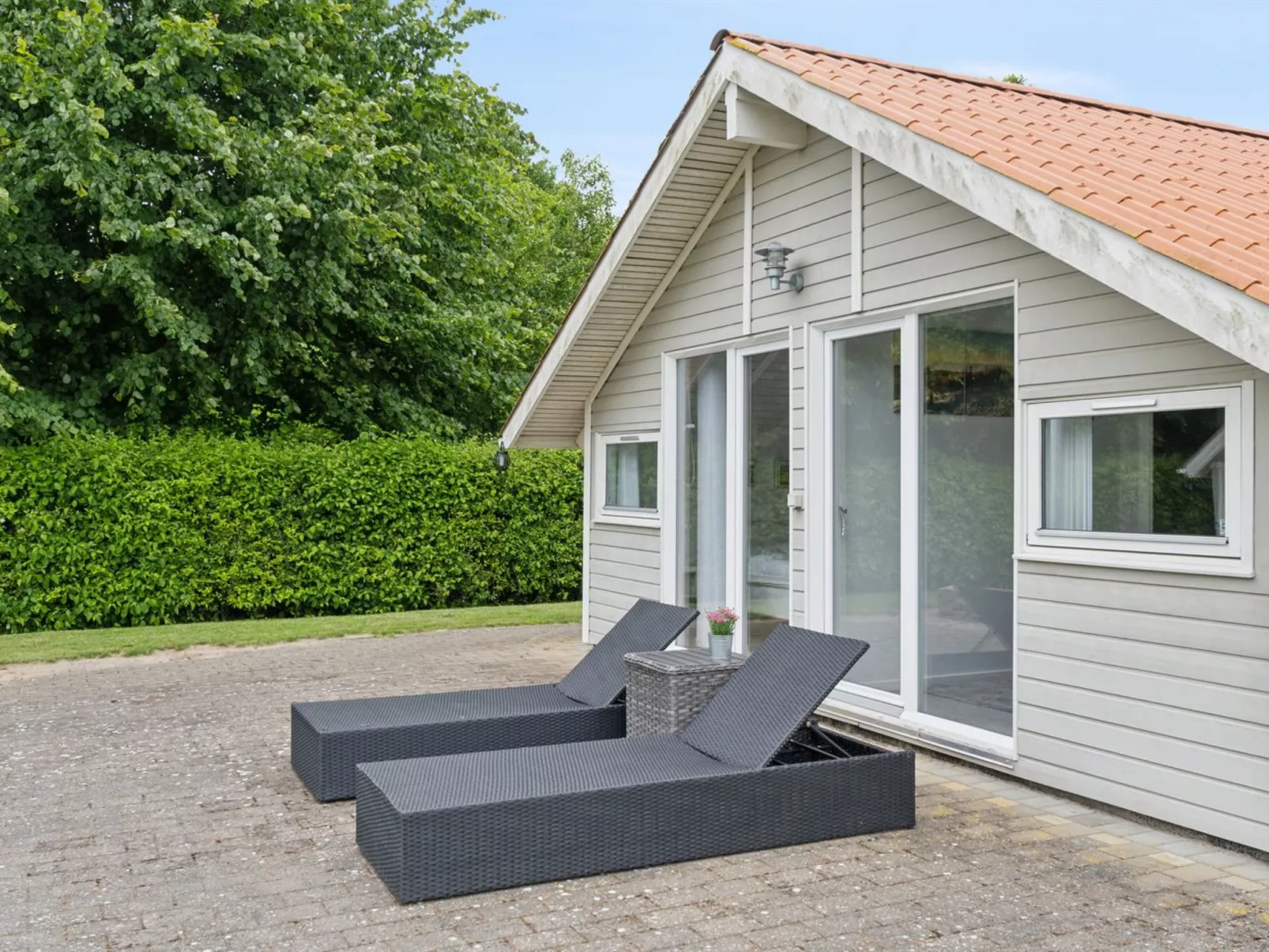 "Chrisse" - 250m from the sea-Outside