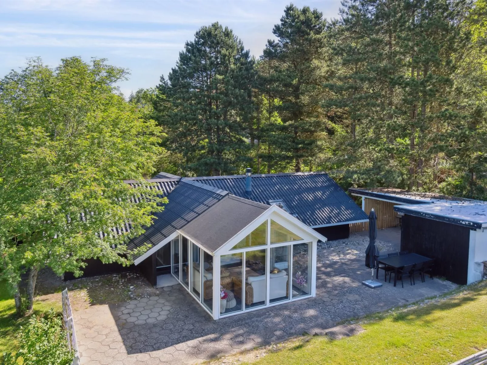 "Laurens" - 800m from the sea-Outside