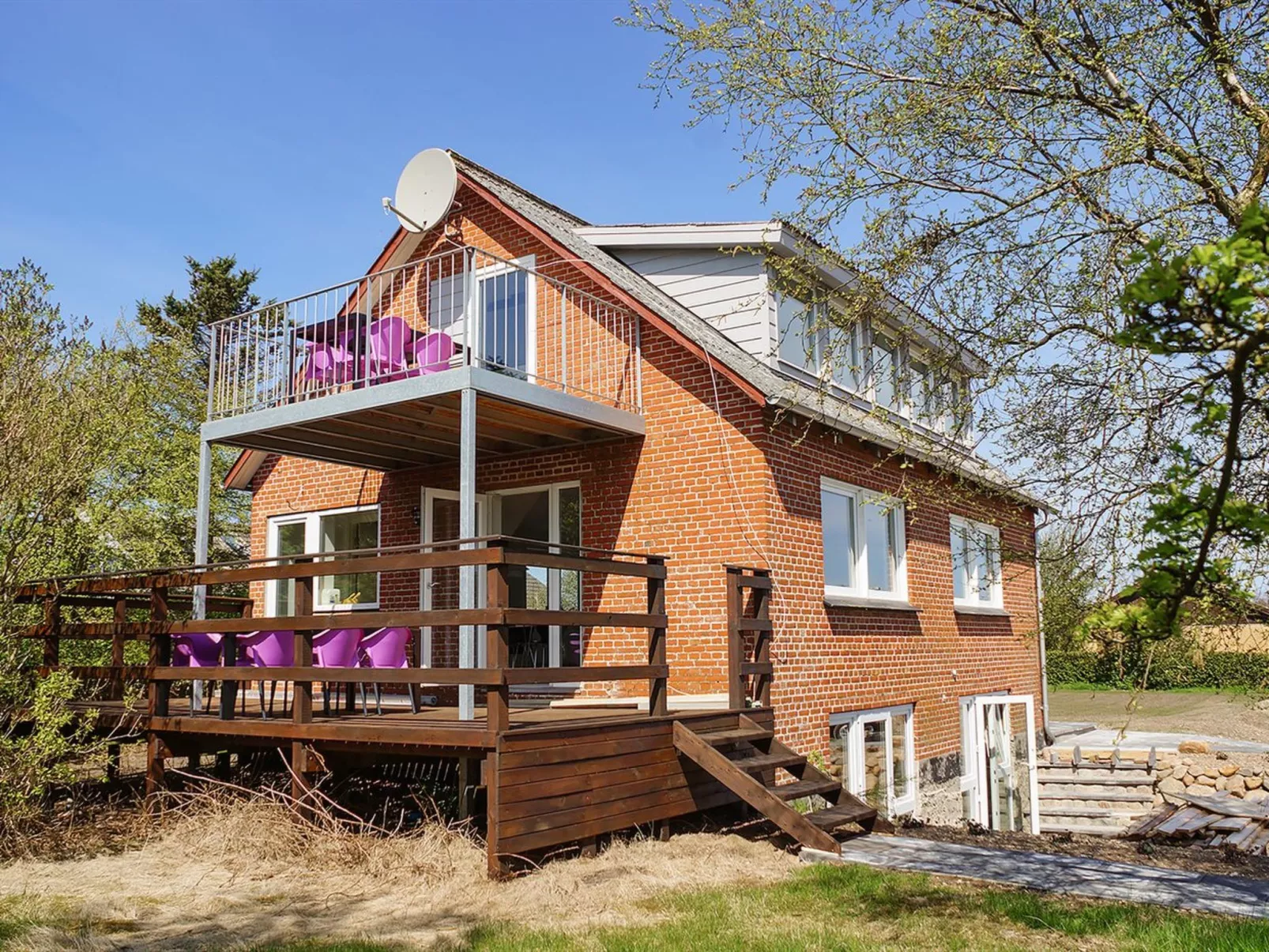 "Mirja" - 50m to the fjord-Draußen