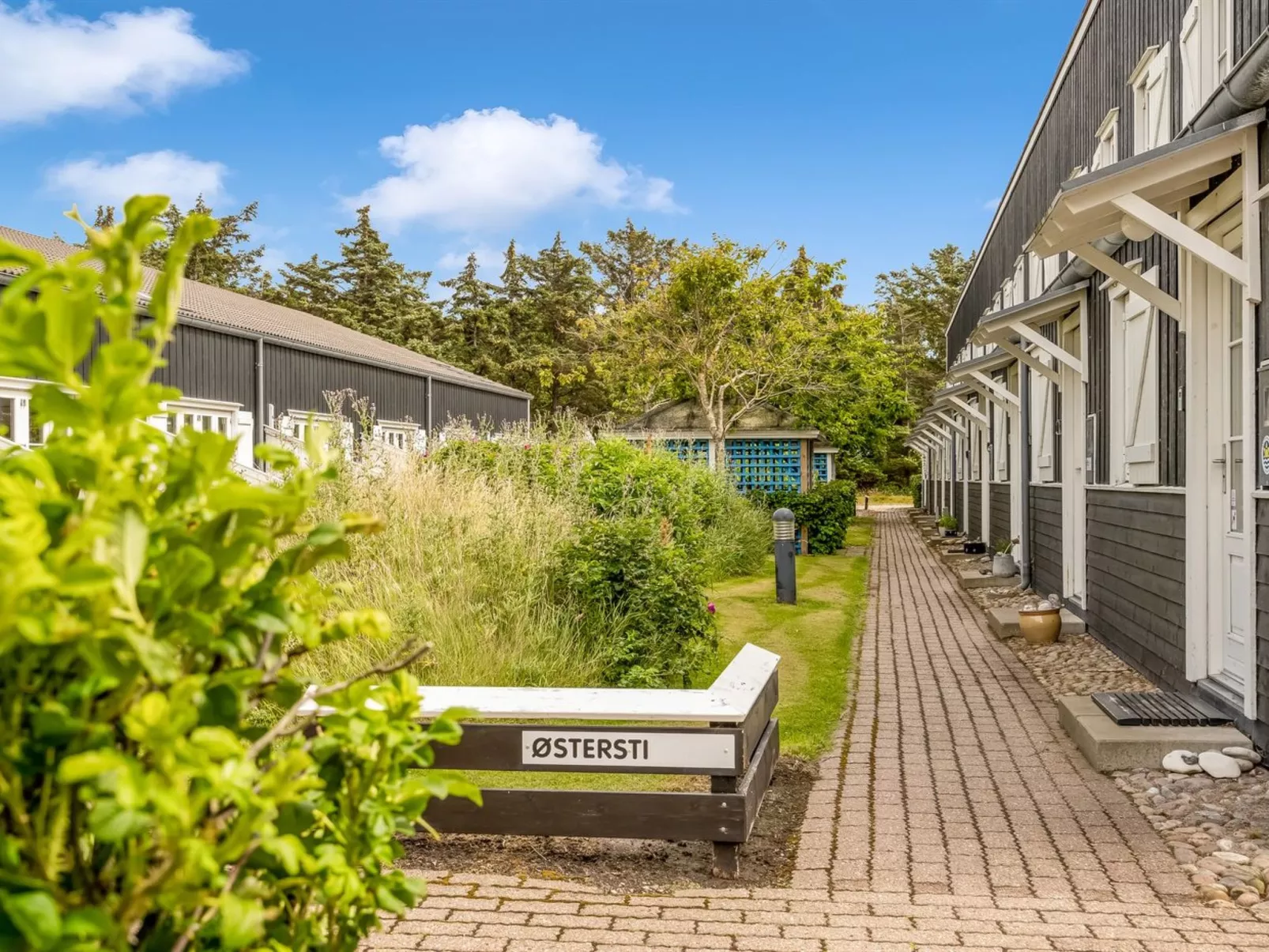 "Milly" - 150m to the fjord-Outside