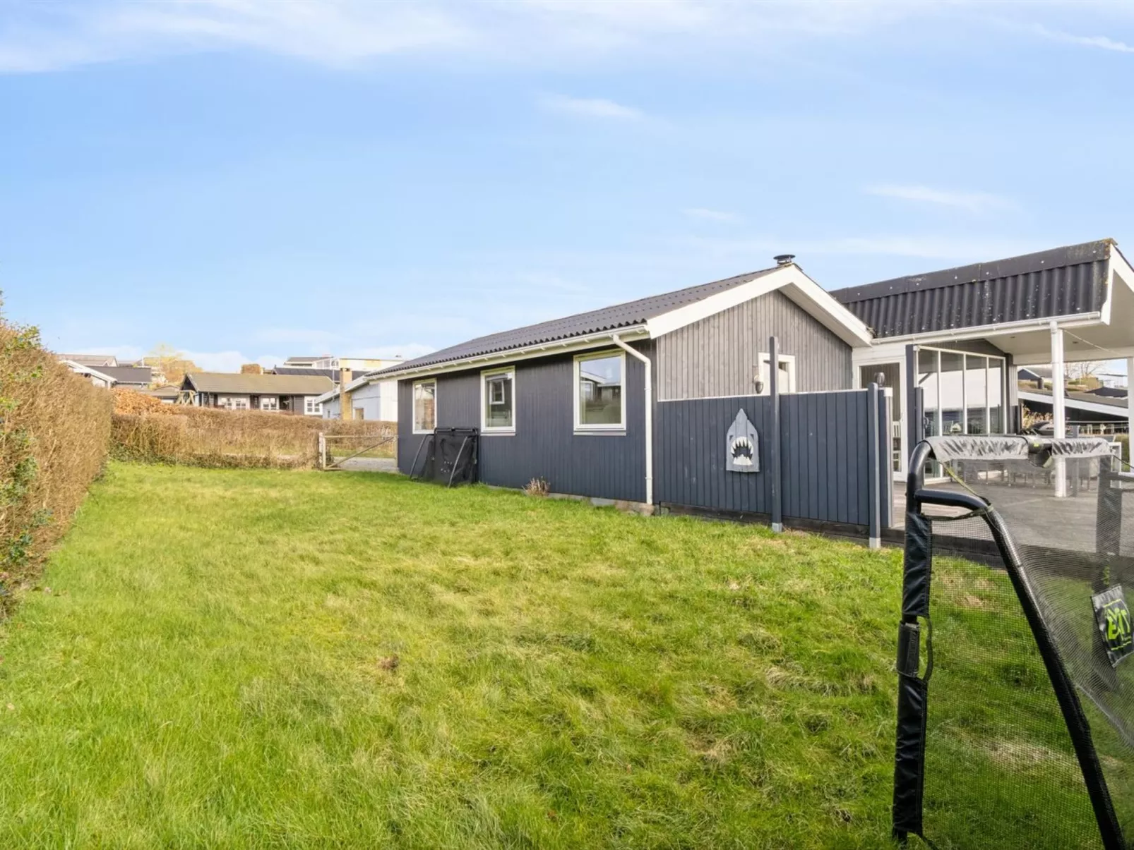 "Gyrid" - 150m from the sea-Outside