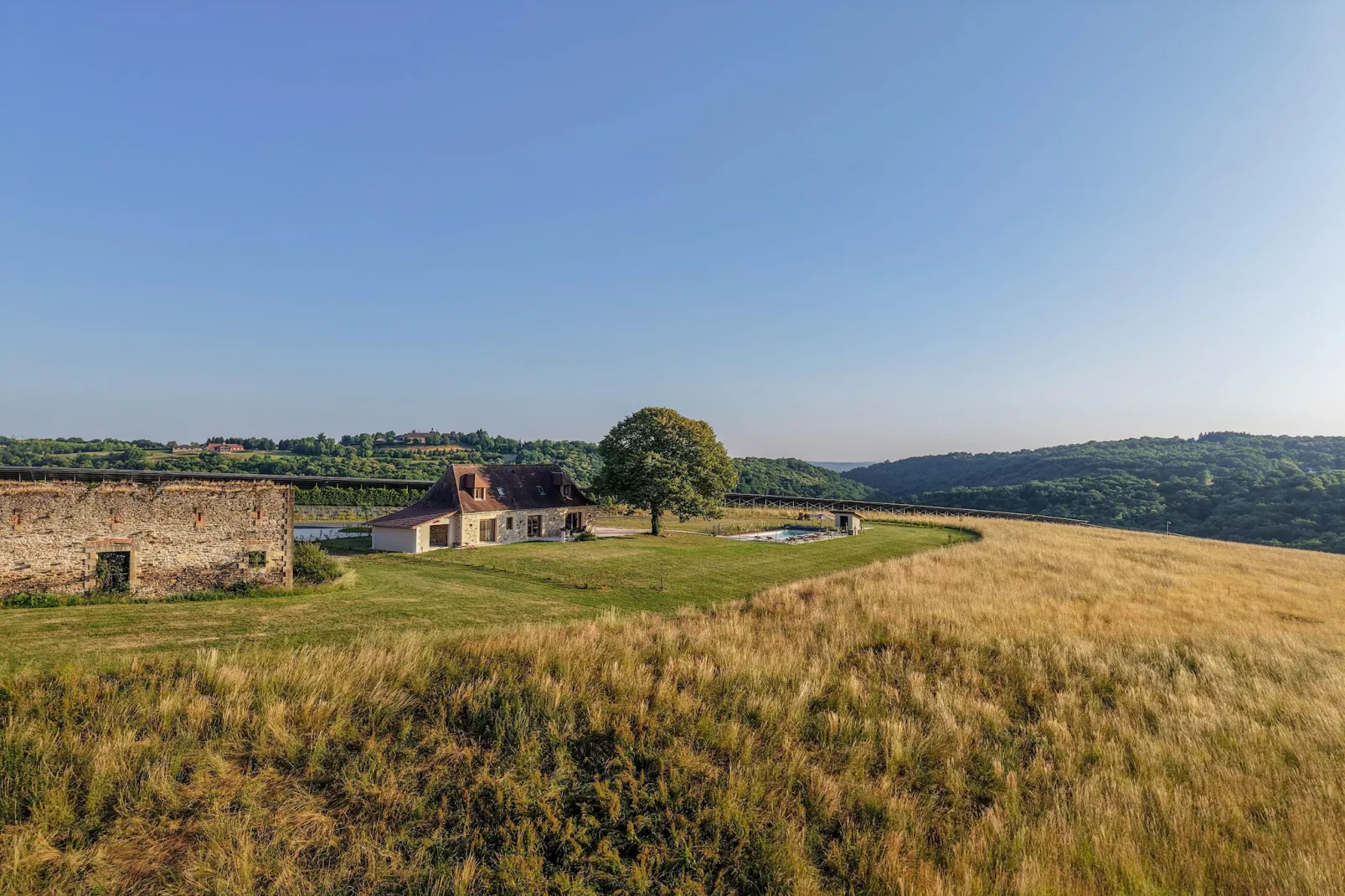 La Pépinière-Gebiete Sommer 1 km