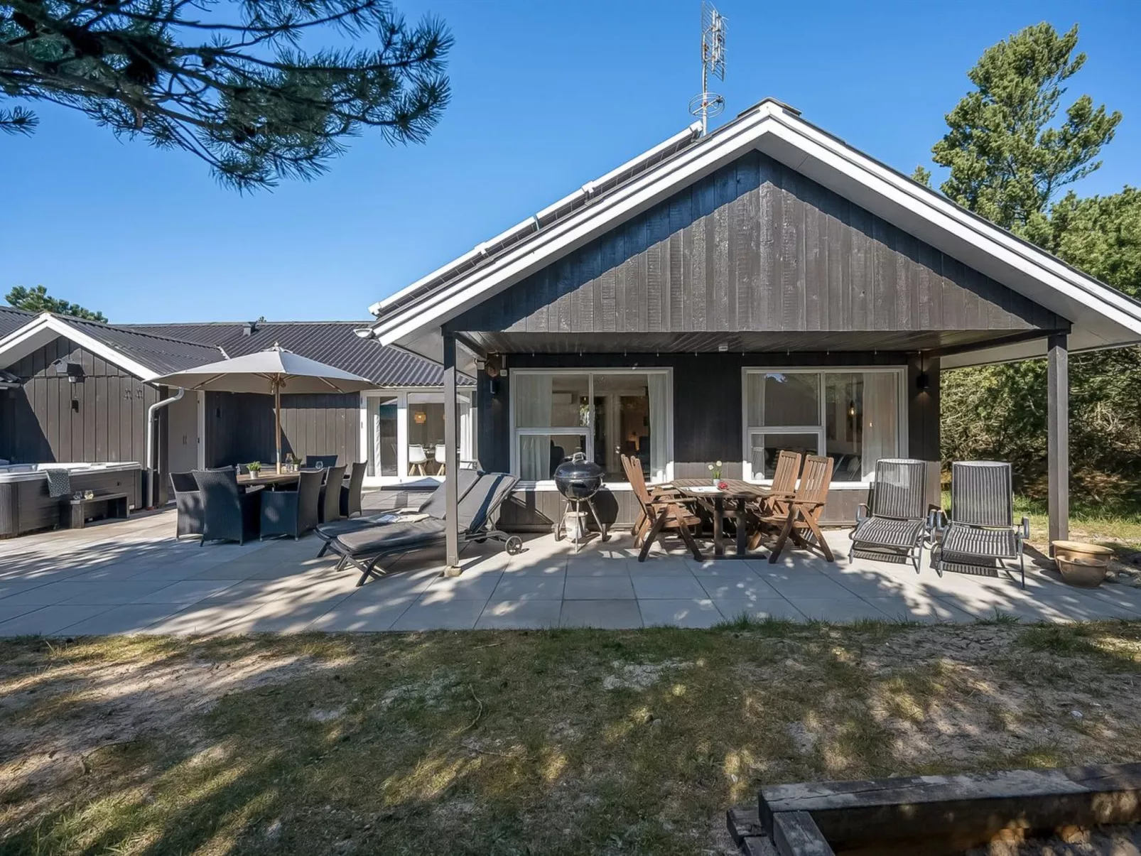 "Allen" - 1km from the sea-Outside