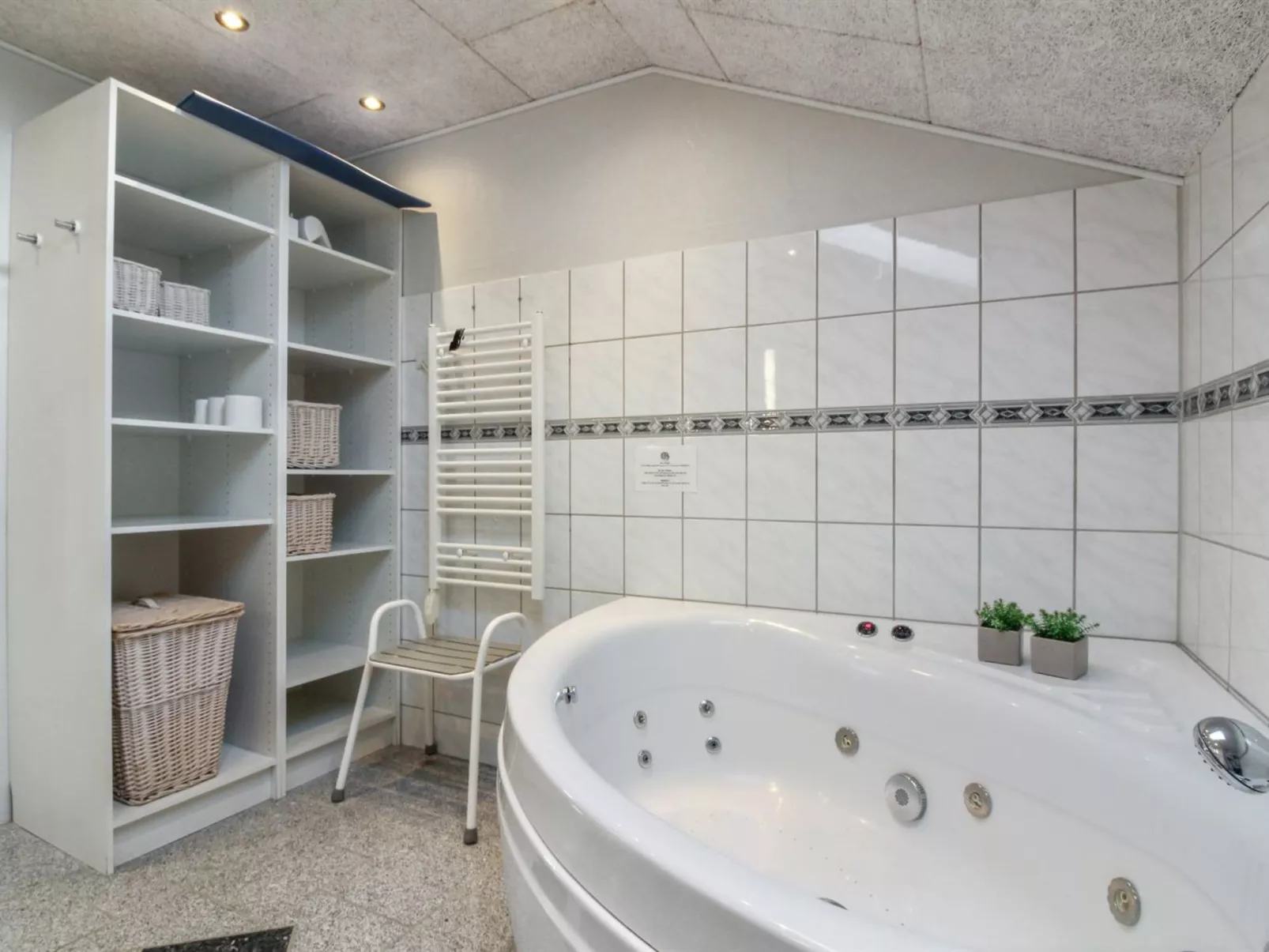 "Ria" - 250m from the sea-Inside