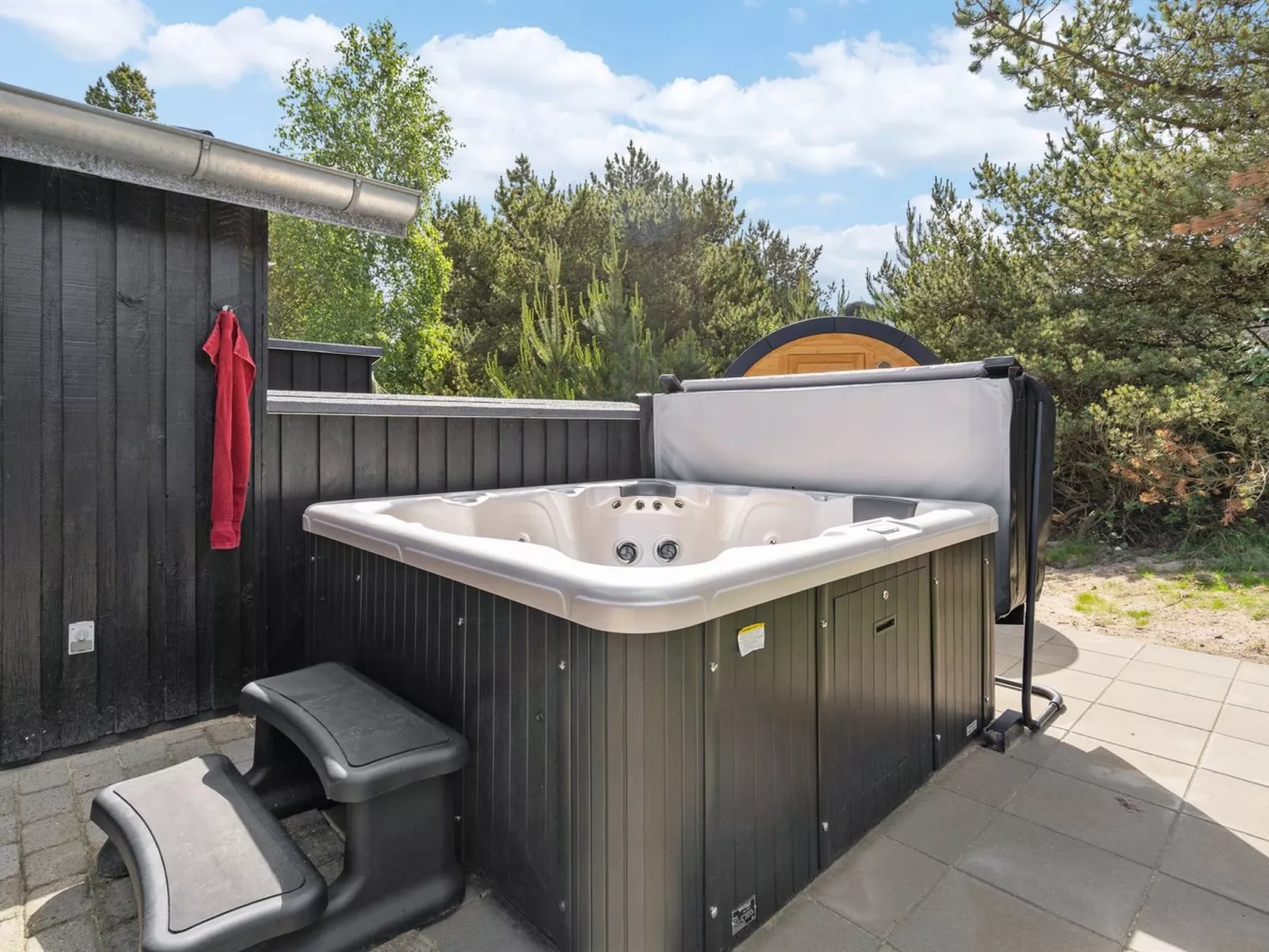 "Ingobald" - 1.5km from the sea-Inside