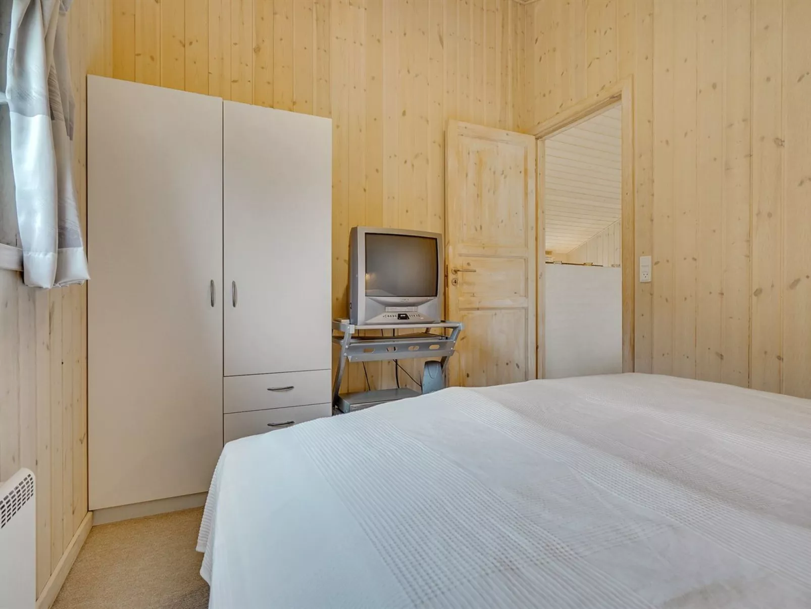 "Aviaja" - 12km from the sea-Dedans