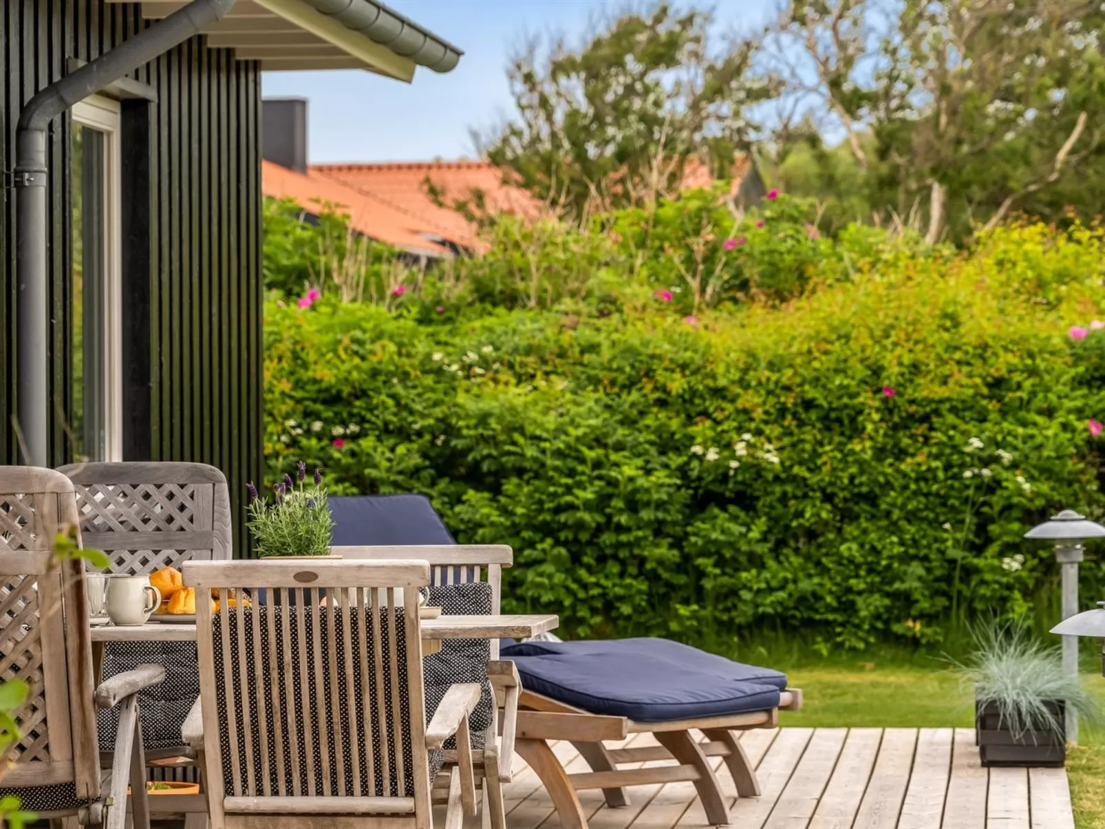 "Gedda" -  from the sea-Outside