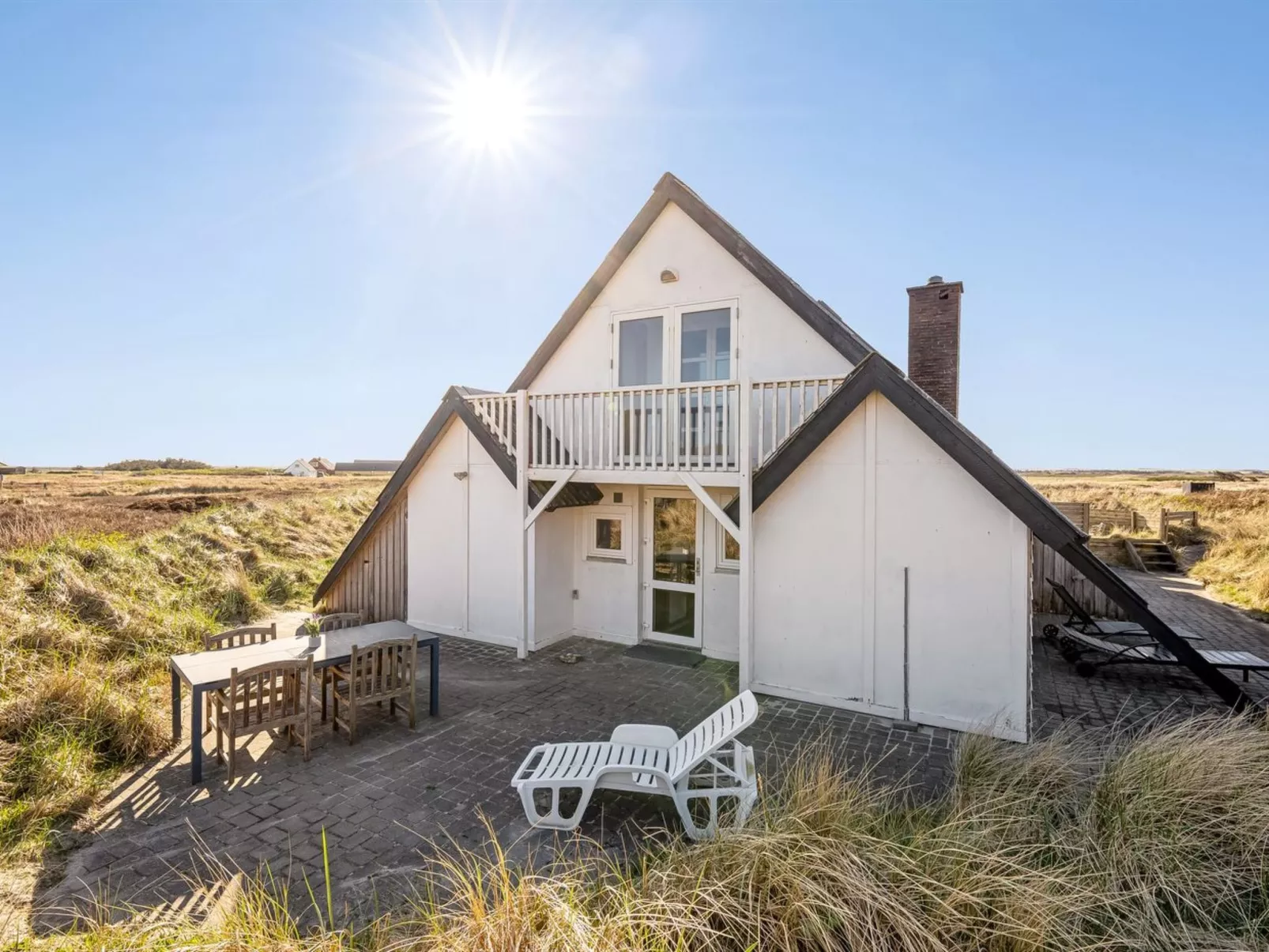 "Kurt" - 75m from the sea-Draußen