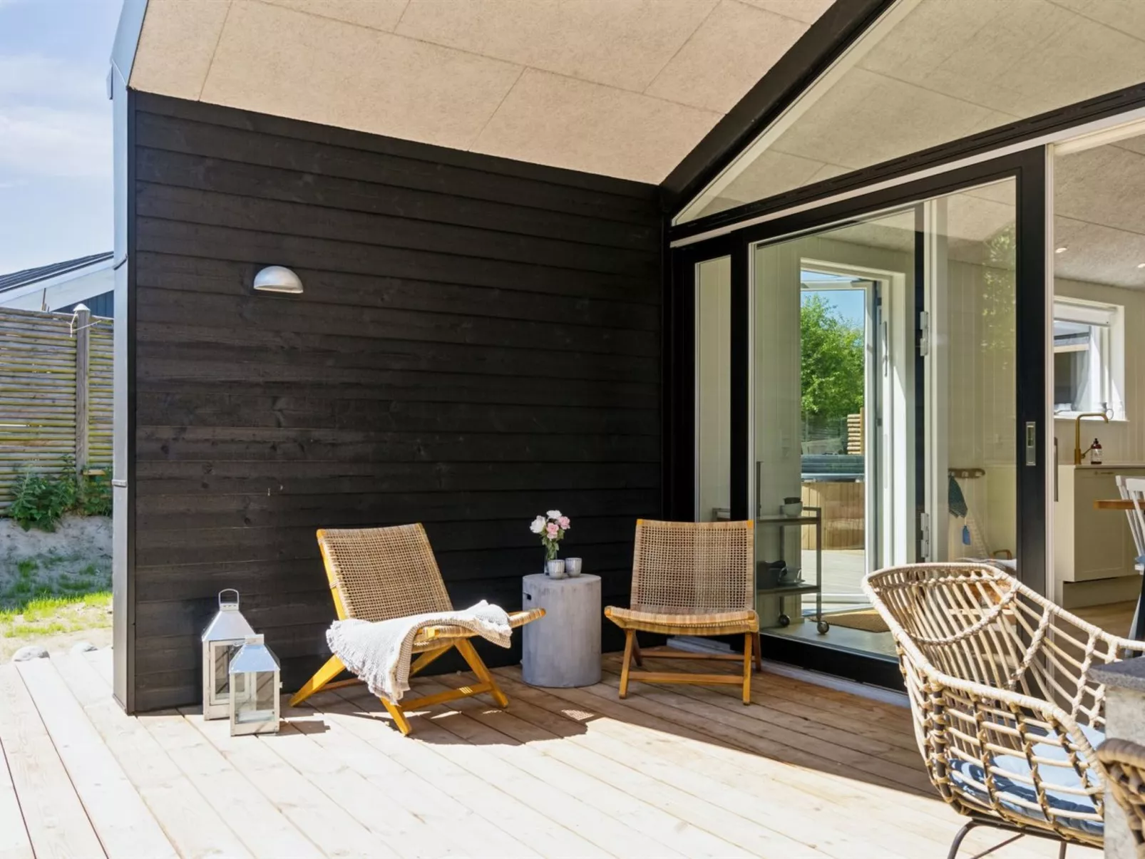 "Lonneke" - 450m from the sea-Dehors