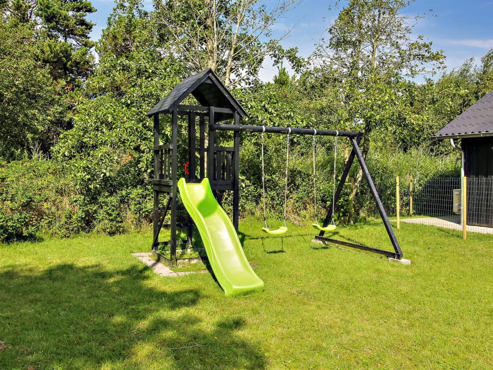 "Golubinka" - 2.5km from the sea-Outside