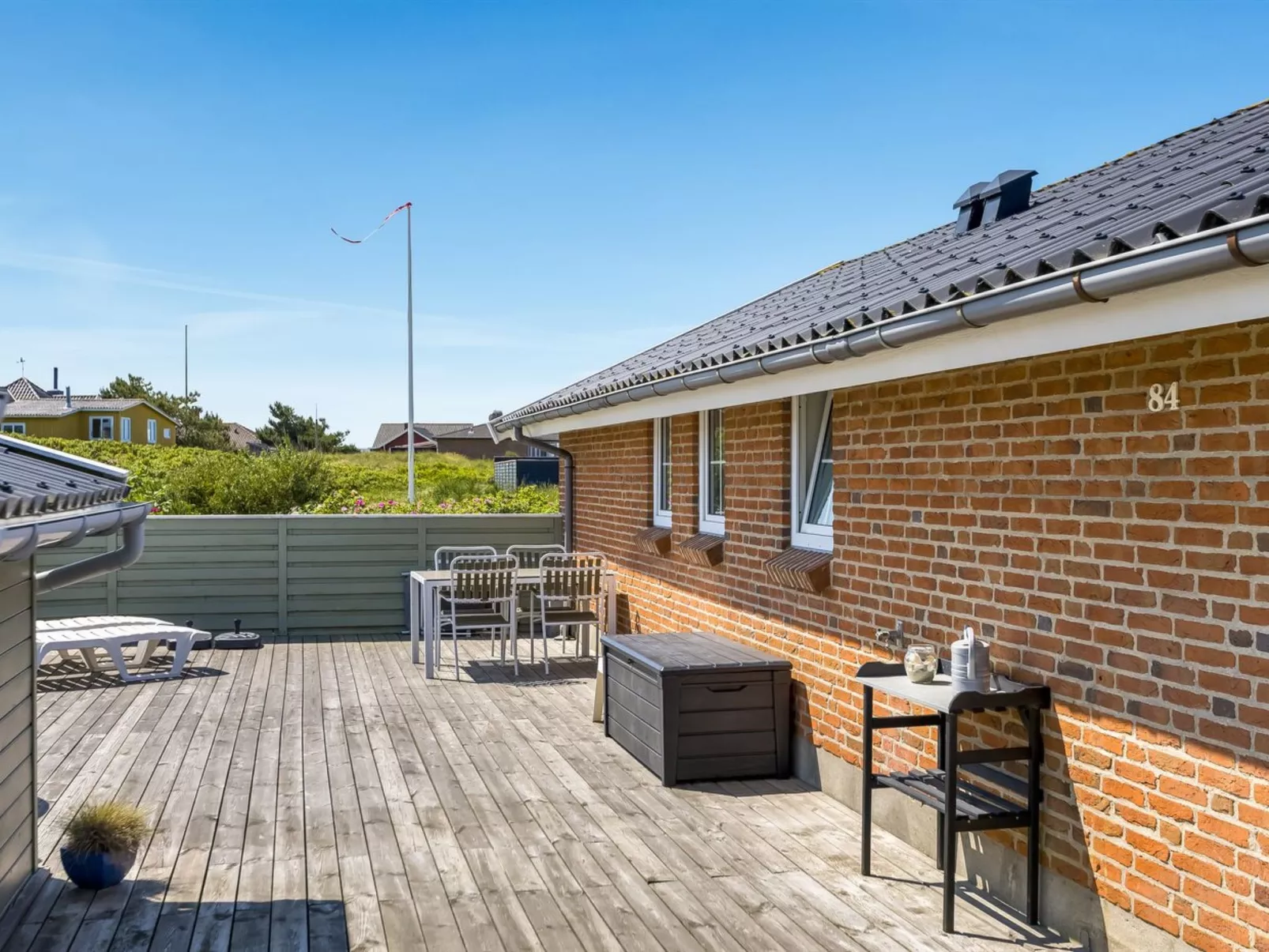 "Frithger" - 250m from the sea-Draußen