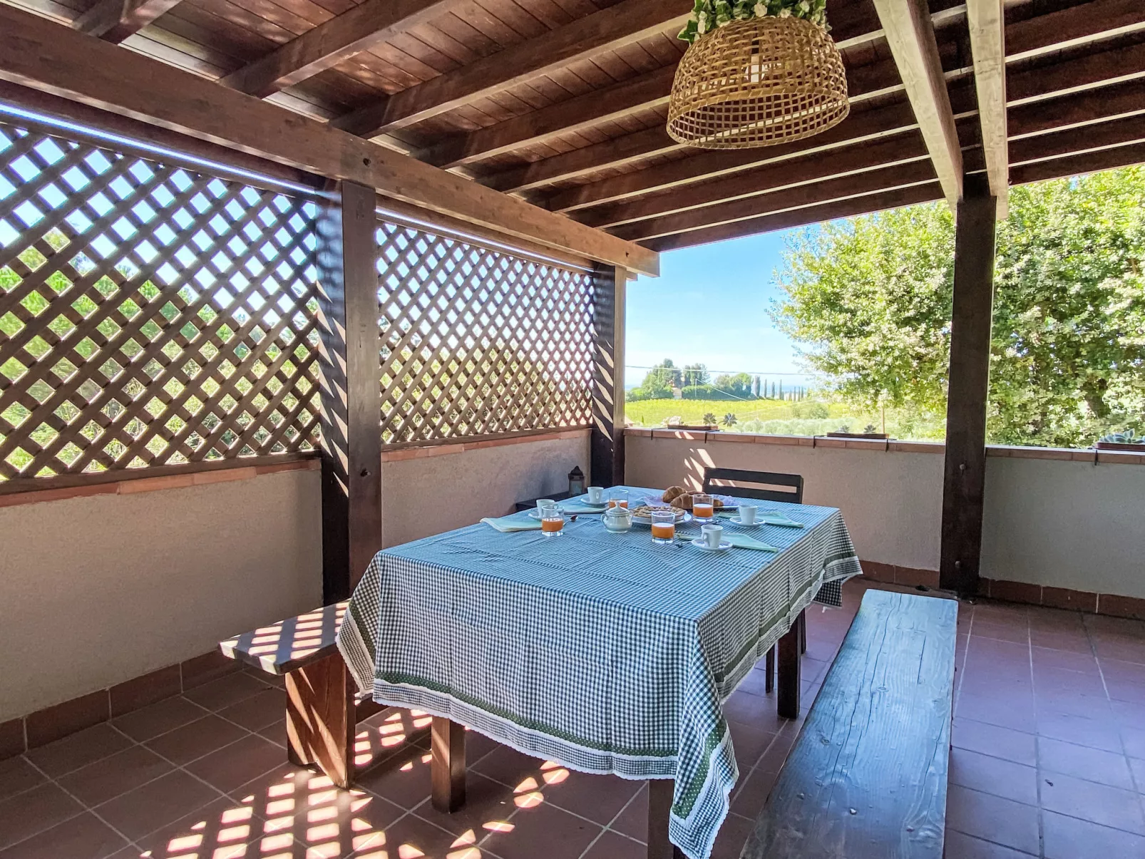 Casalvecchio-Outside