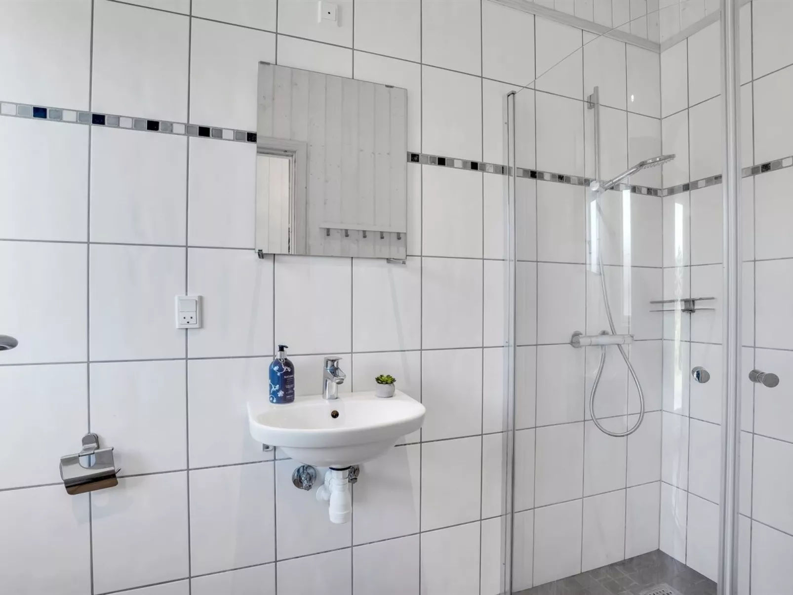 "Kiersten" - 800m from the sea-Inside