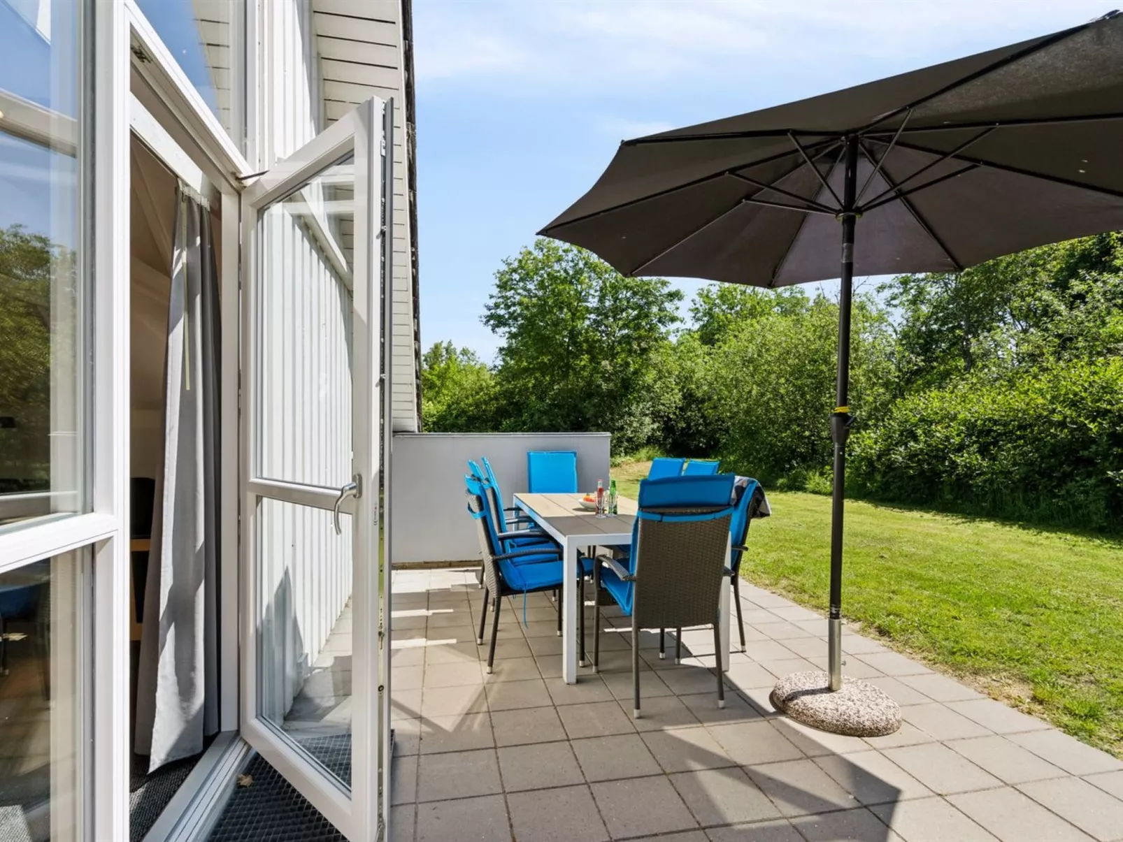 "Ardan" - 450m from the sea-Outside