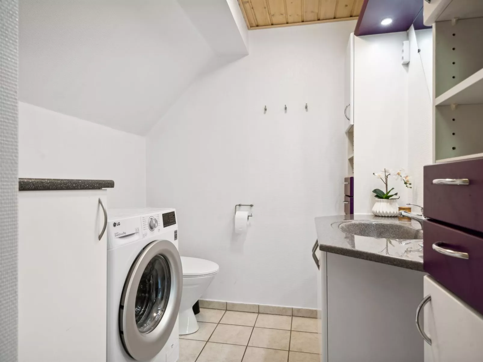 "Gunhilde" - 6km from the sea-Dedans