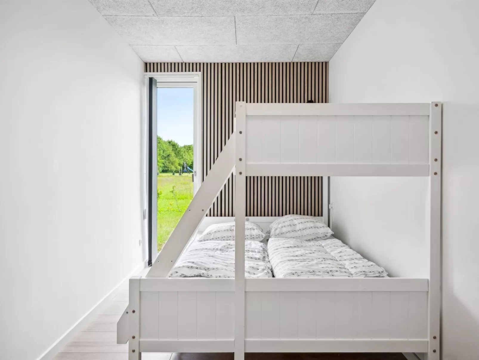 "Danika" - 650m from the sea-Drinnen