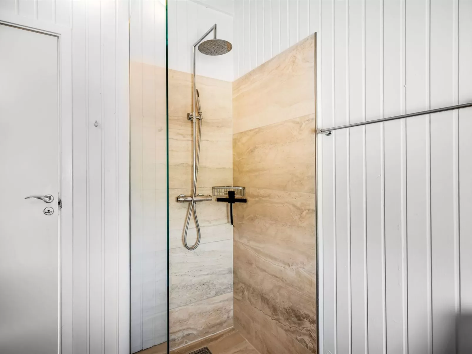 "Emin" - 700m from the sea-Dedans