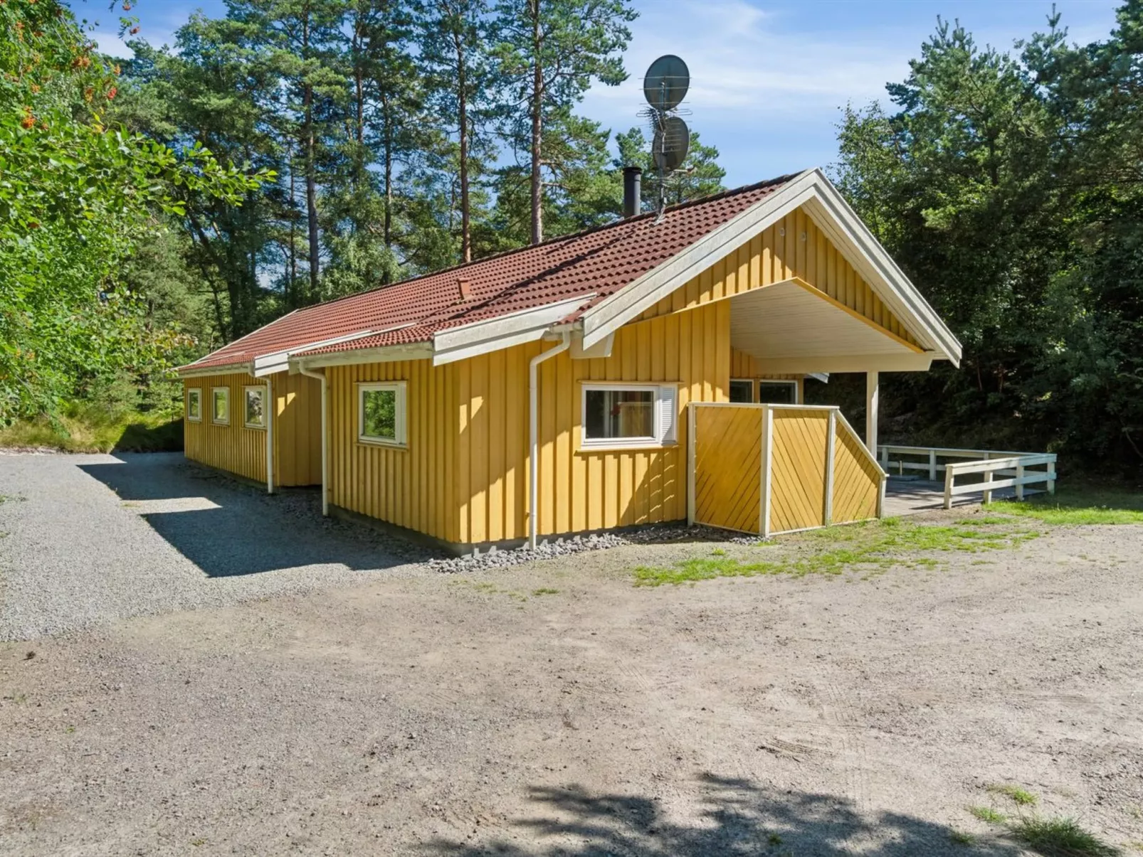 "Freija" - 800m from the sea-Draußen