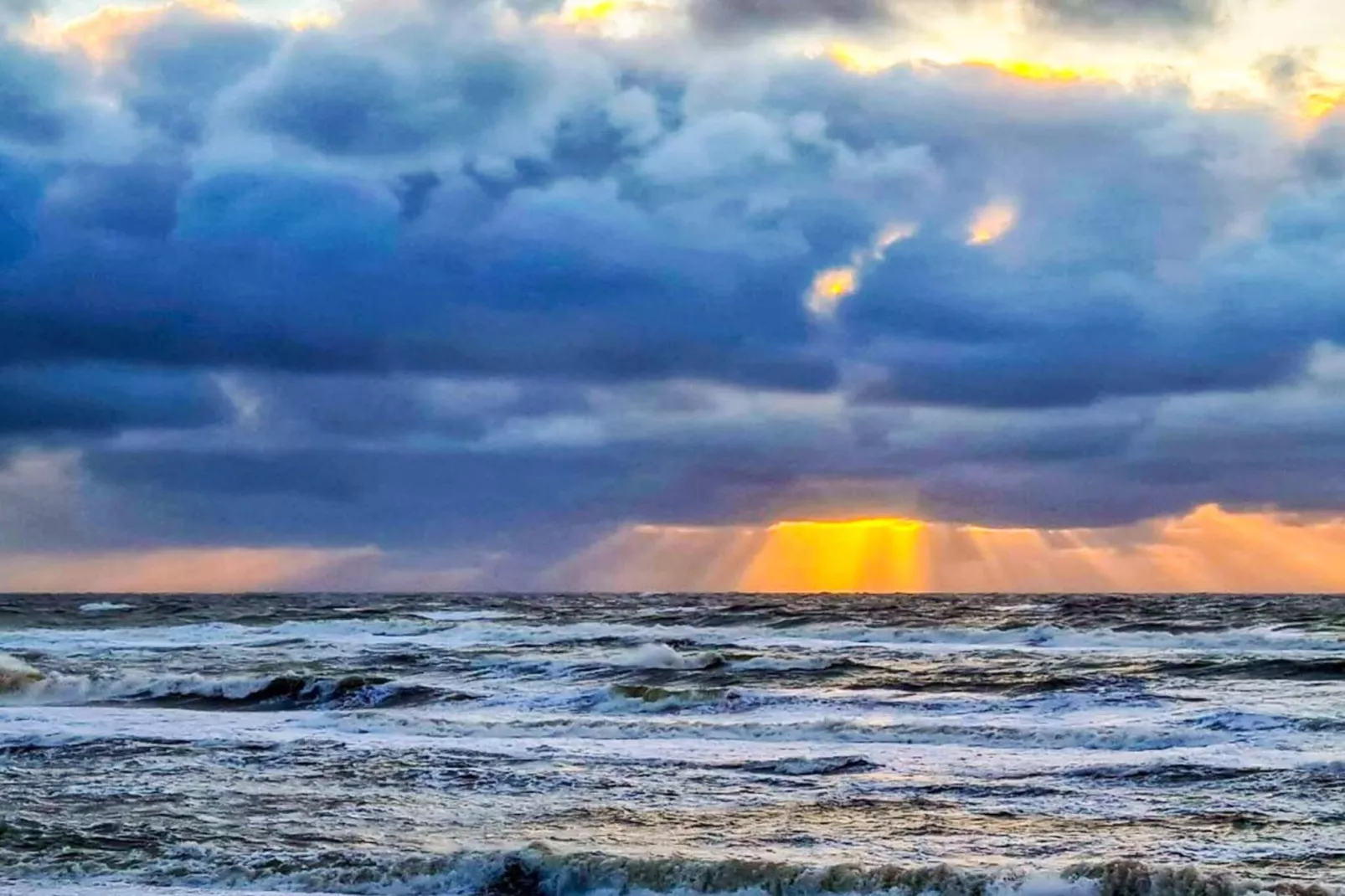 Luxus-Ruckzug mit Pool -- By Traum Ferienwohnungen-Wasserblick