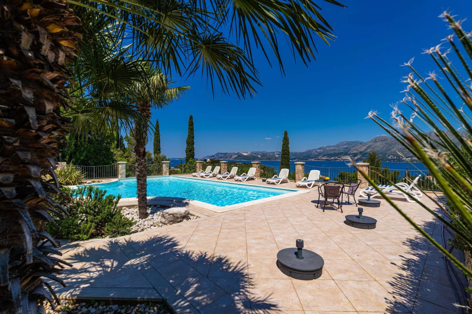 Villa Alegria Cavtat - One Bedroom Apartment with Balcony and Sea View (Apartment A)-Swimming pool