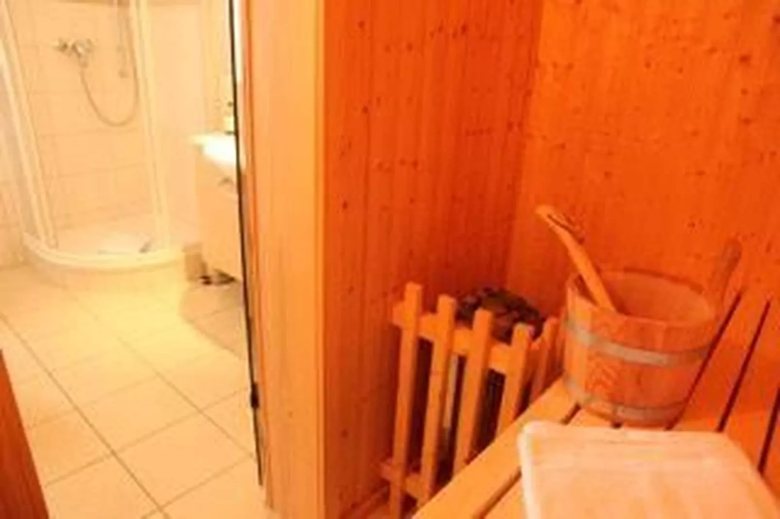 Kapitänshaus Gartendeck 64 qm Nr 452-Salle de bain