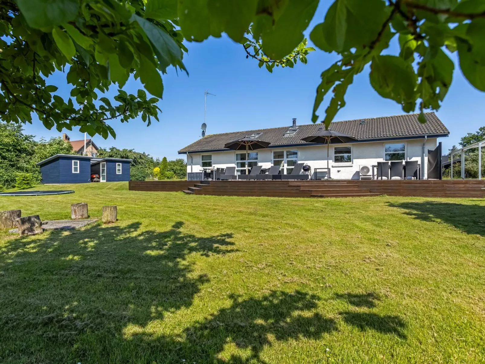 "Laulu" - 200m from the sea-Draußen