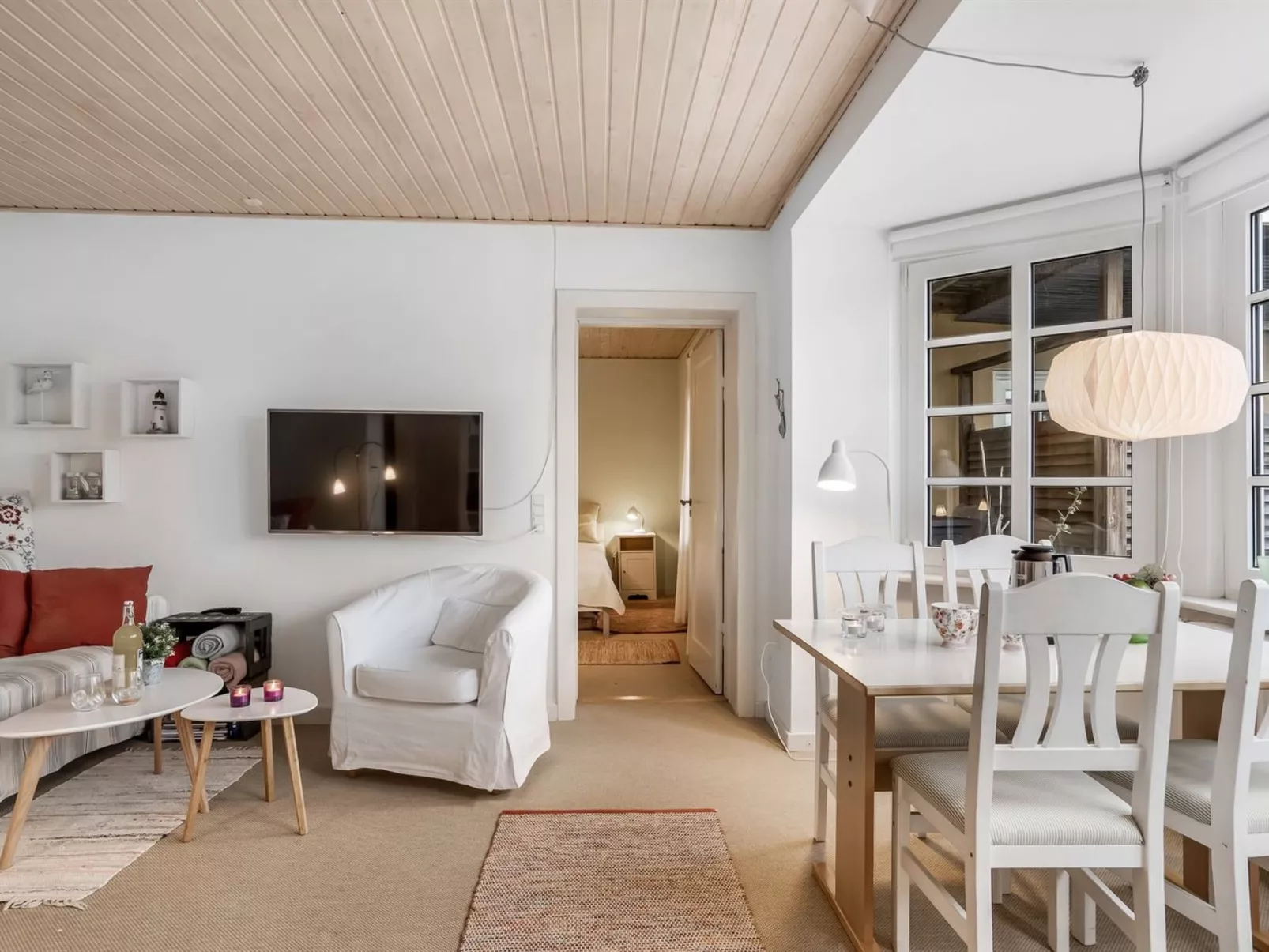 "Maelle" - 150m from the sea-Inside