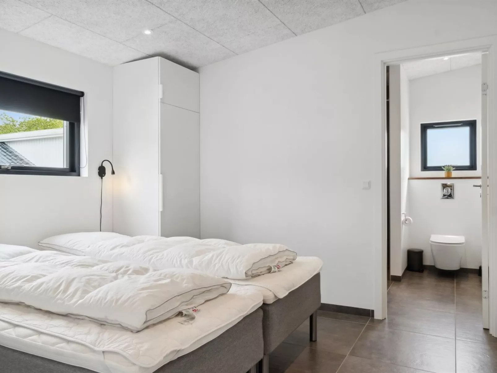 "Thorkjell" - 350m from the sea-Inside