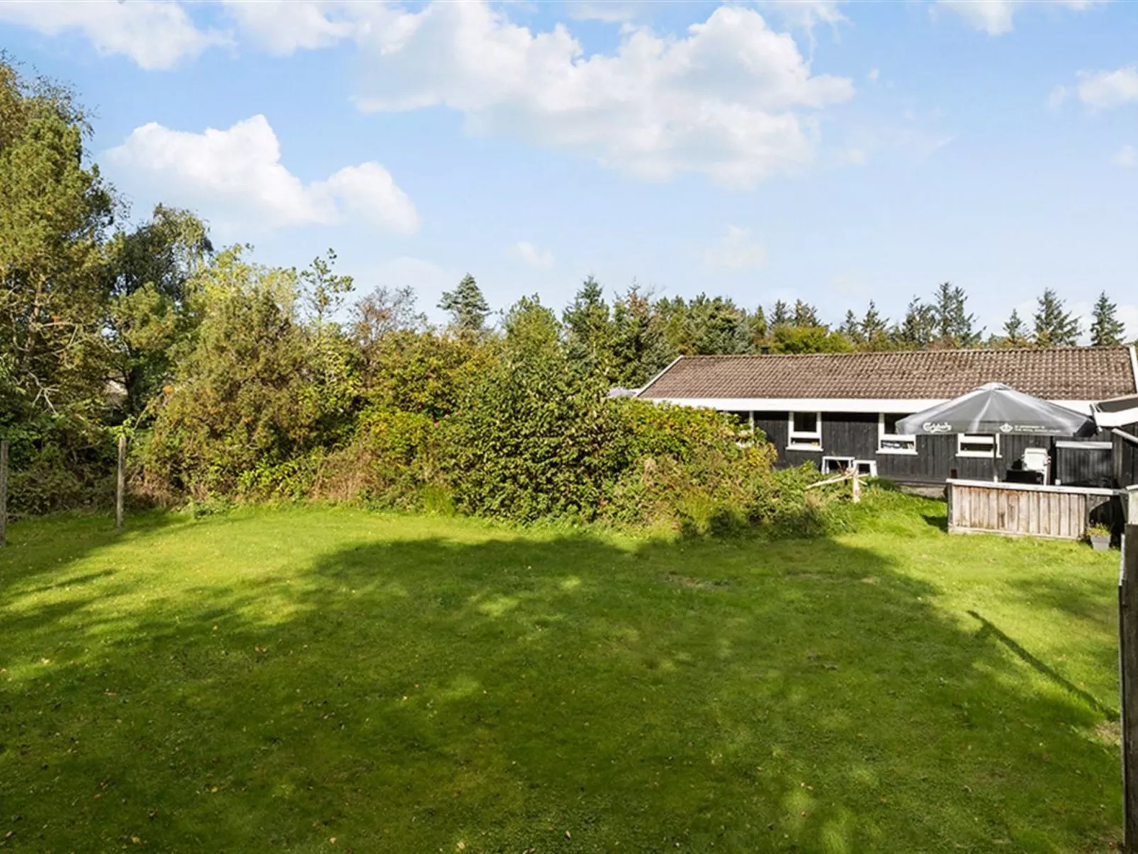 "Gonda" - 2km from the sea-Outside