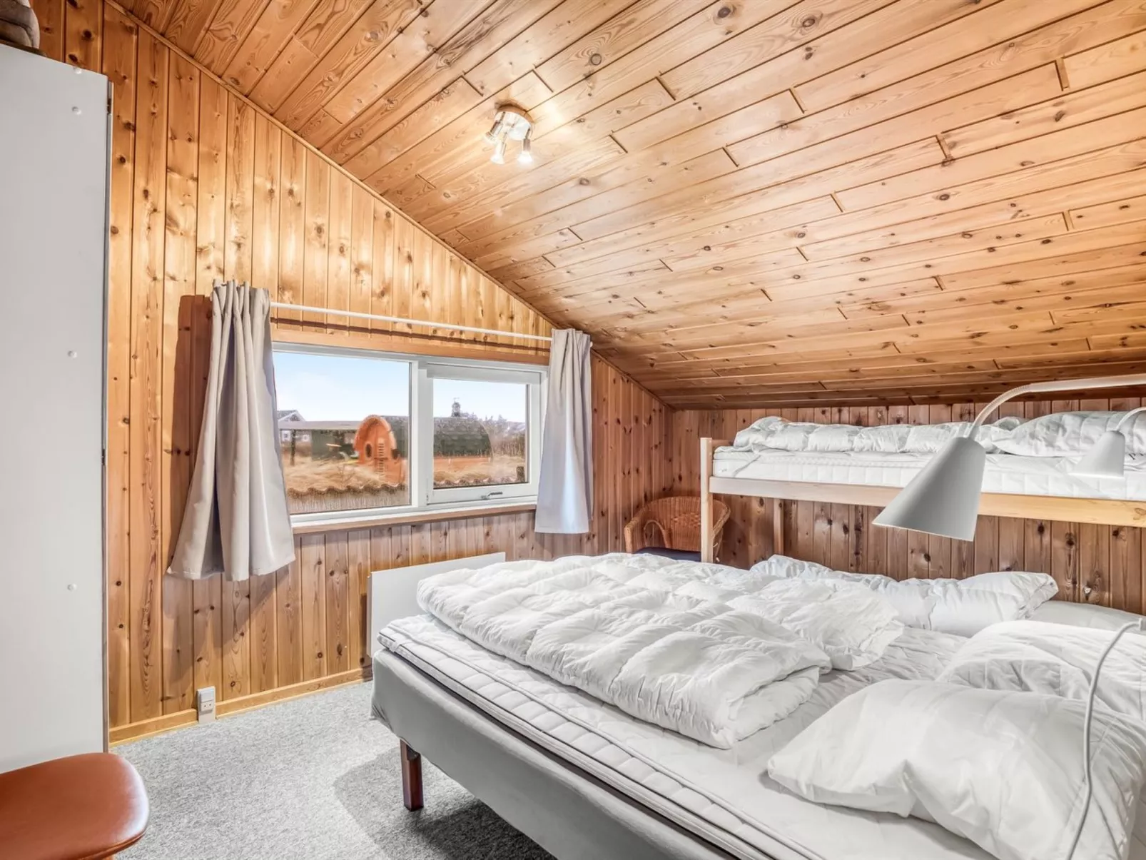 "Annemone" - 600m from the sea-Inside