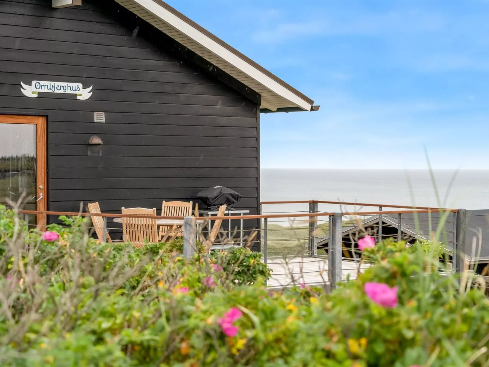 "Bjerund" - 300m from the sea-Outside