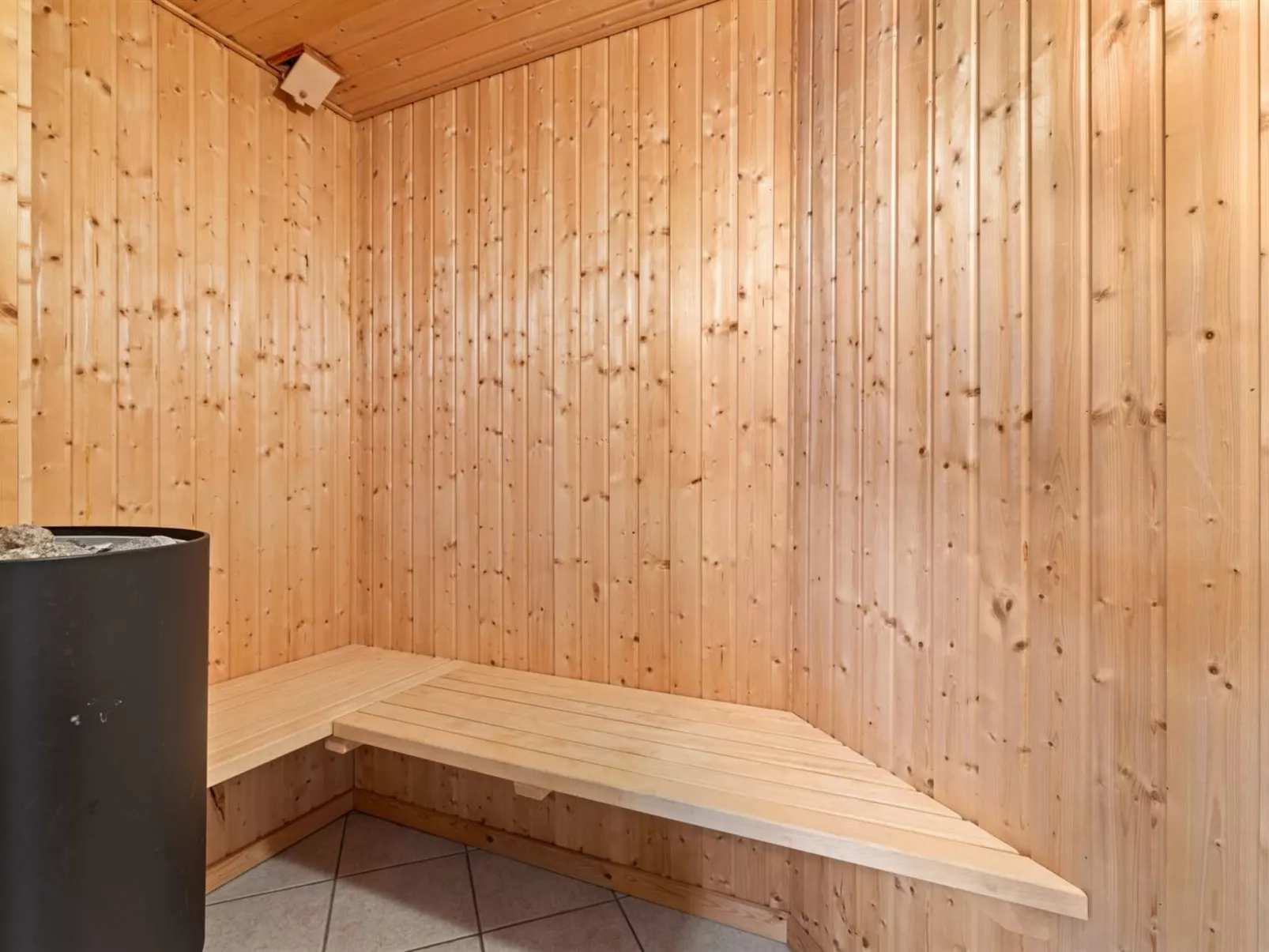 "Casjen" - 250m from the sea-Inside